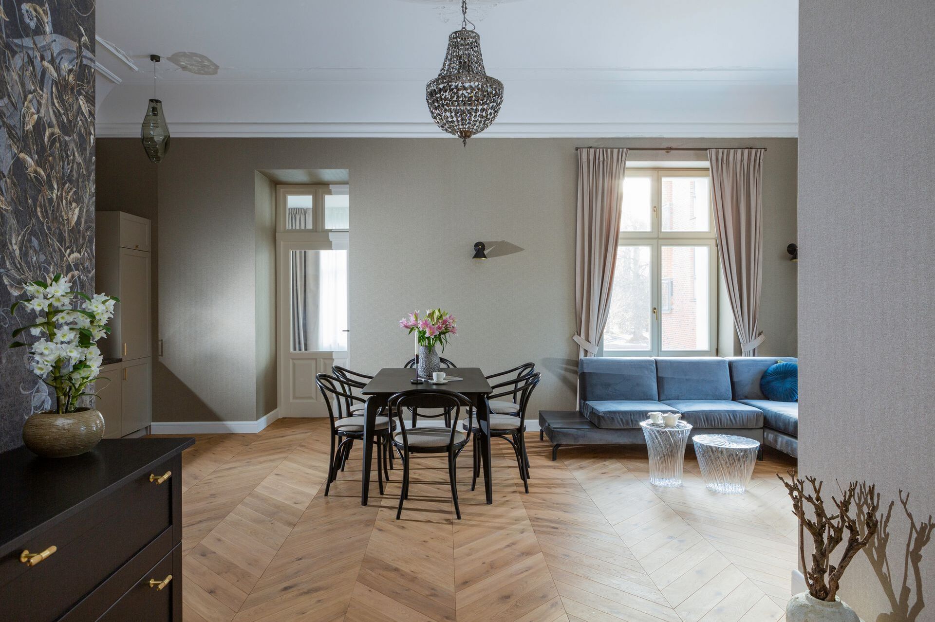 Grand Apartments