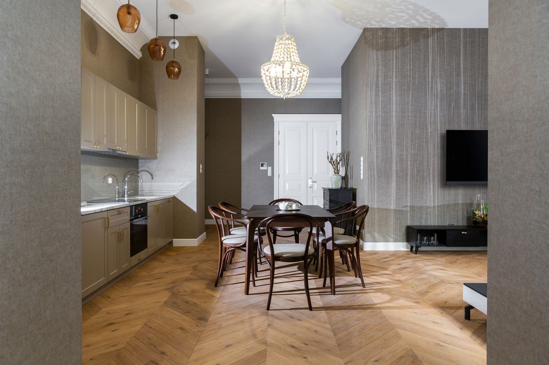 Grand Apartments