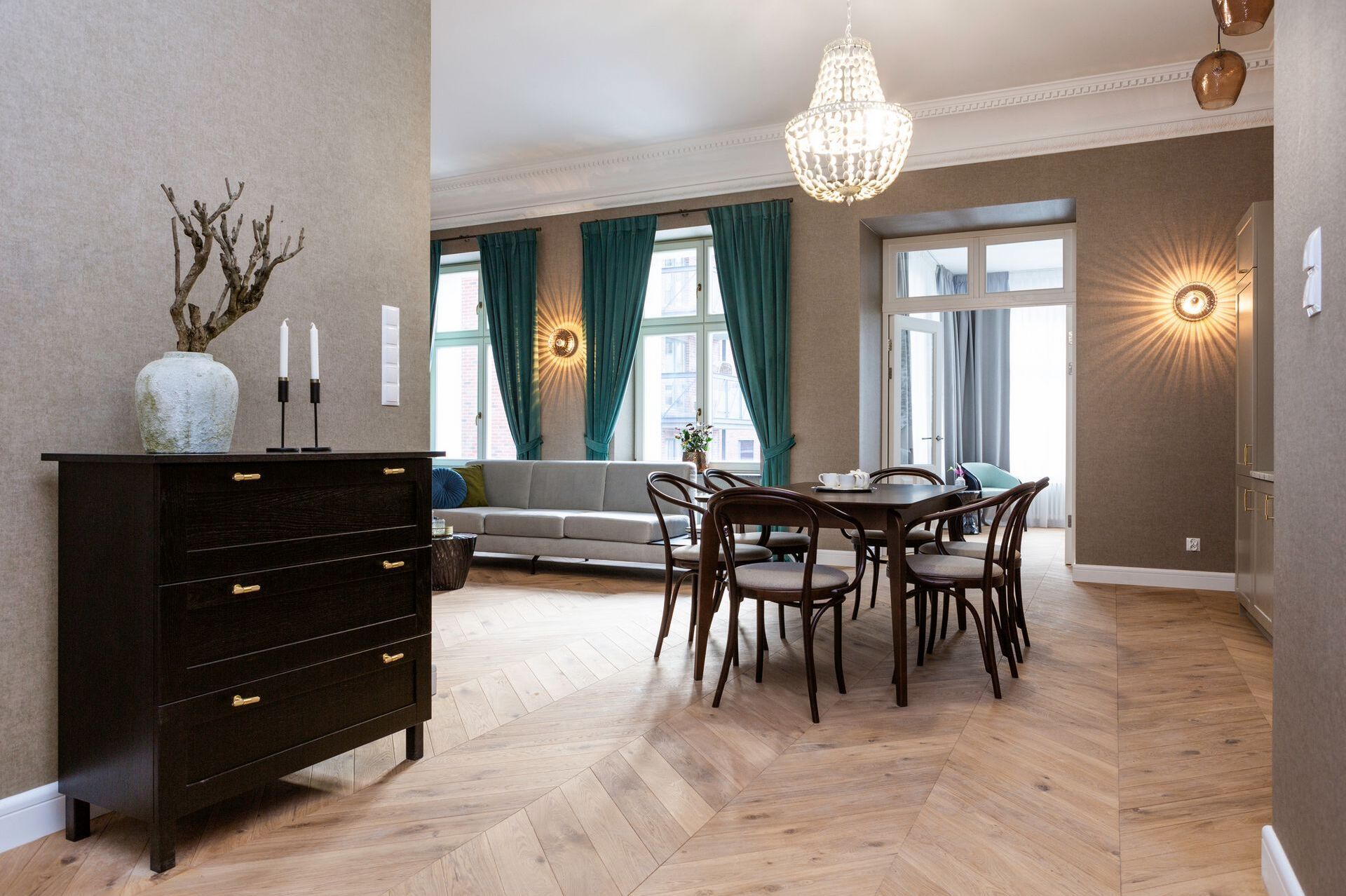 Grand Apartments