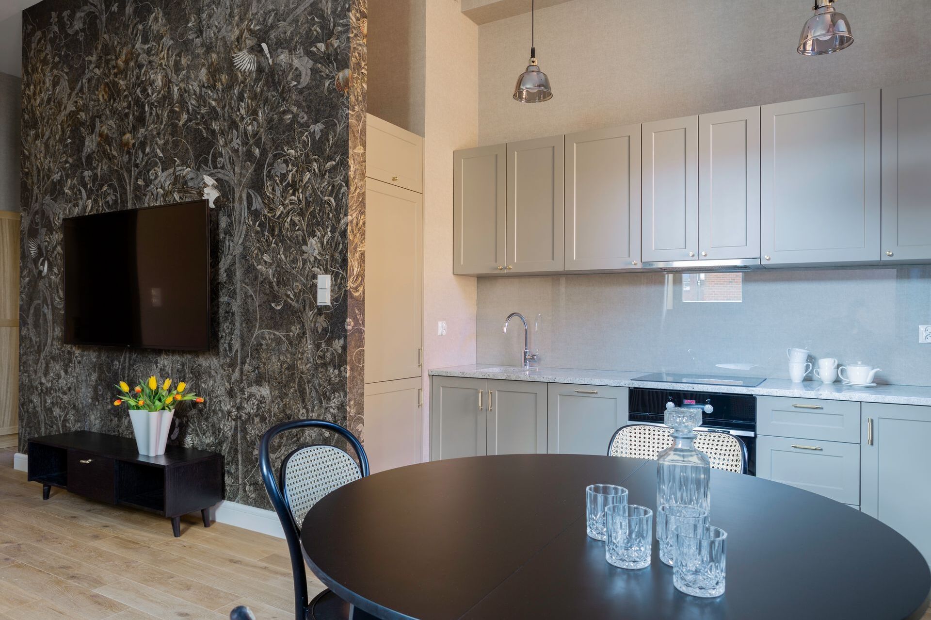 Grand Apartments