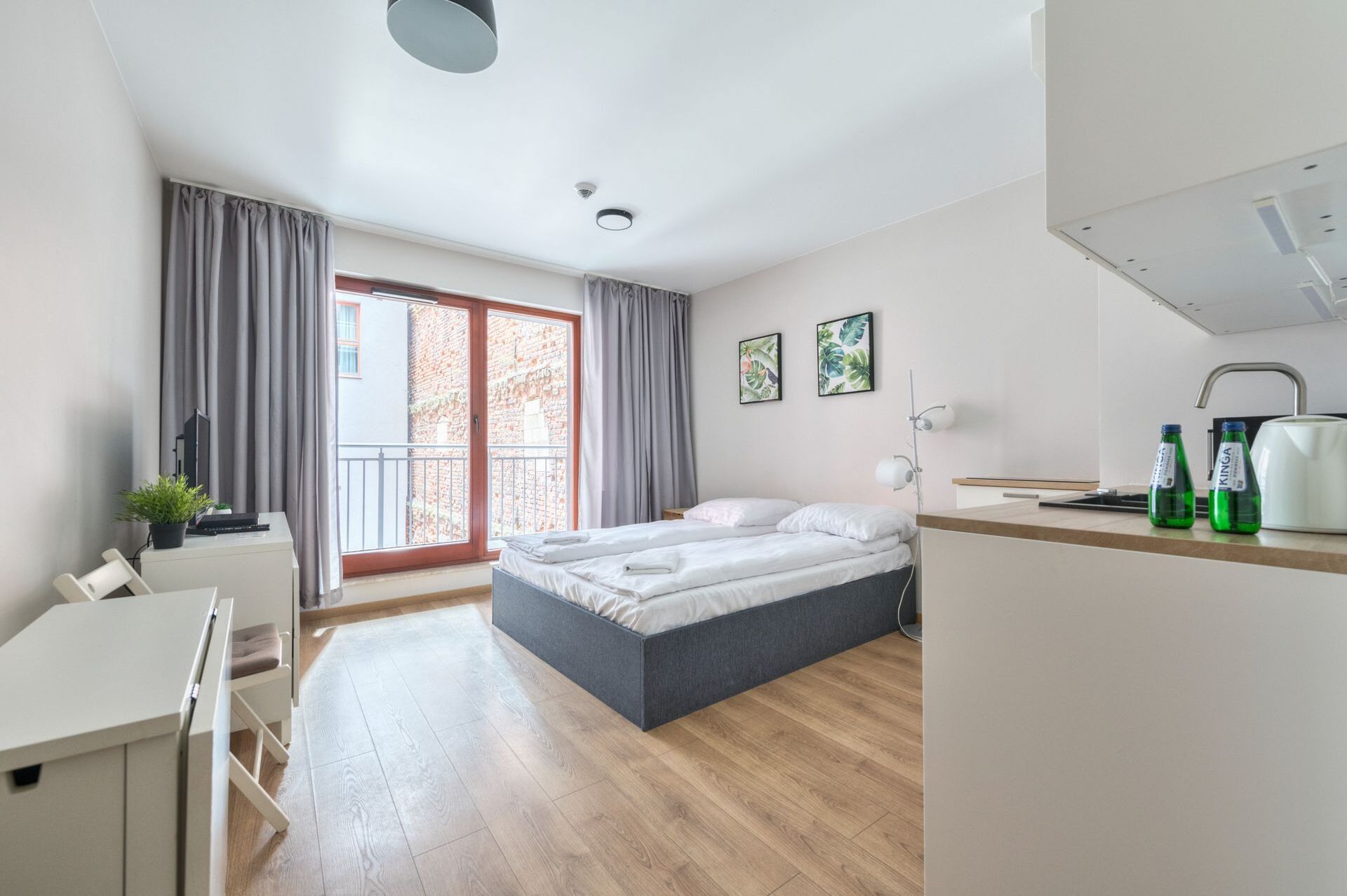 Grand Apartments