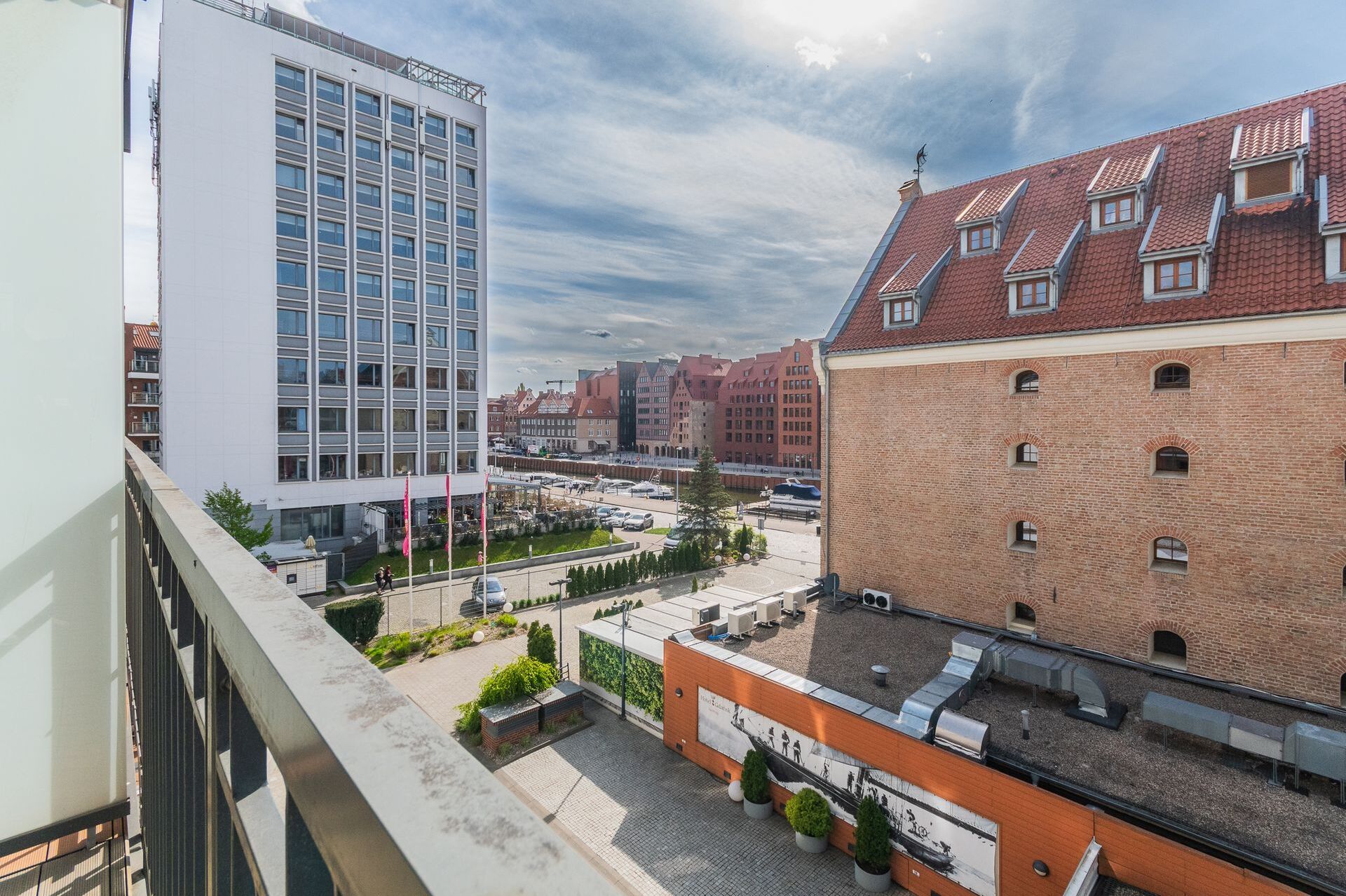 Grand Apartments
