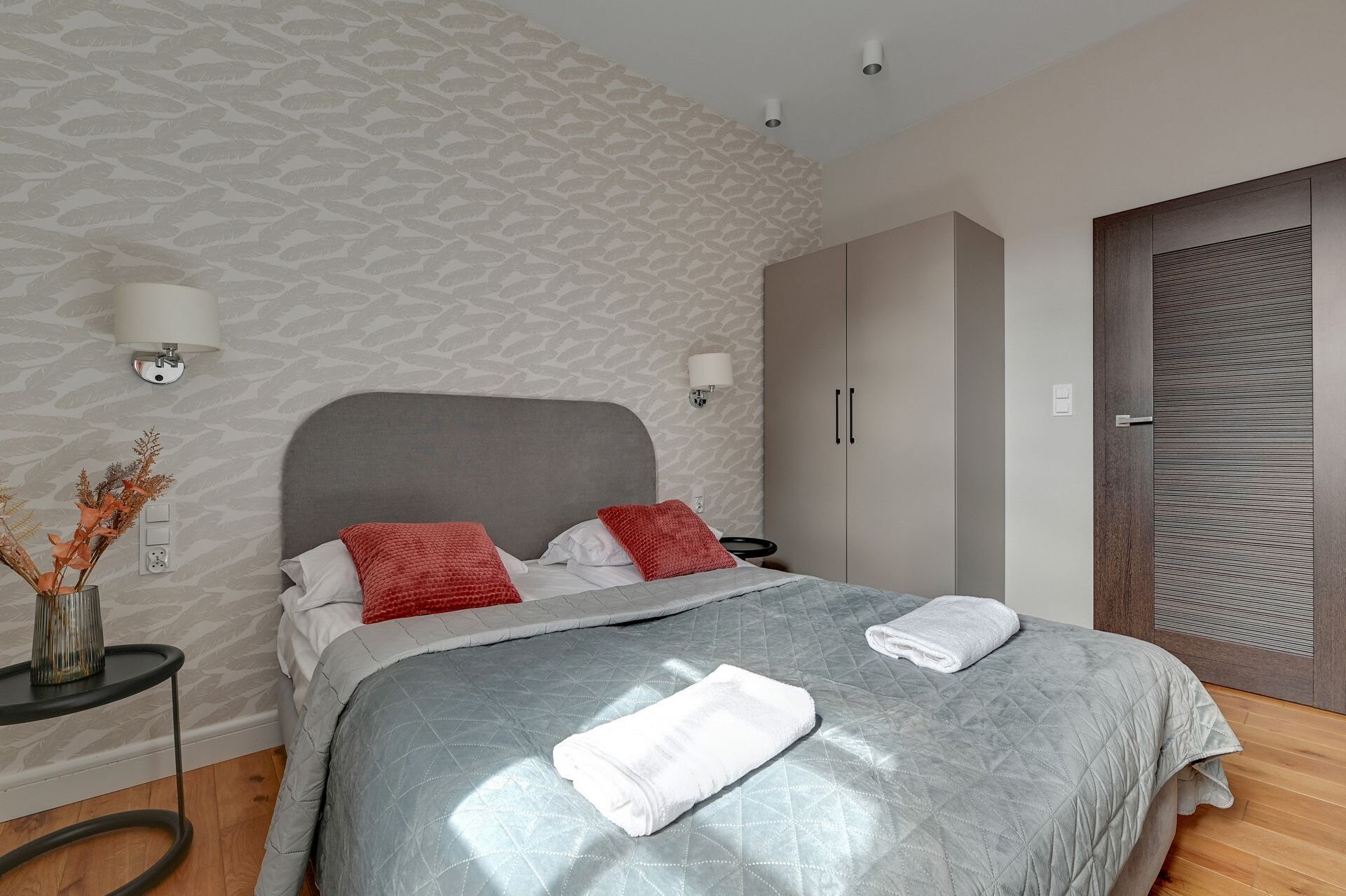 Grand Apartments