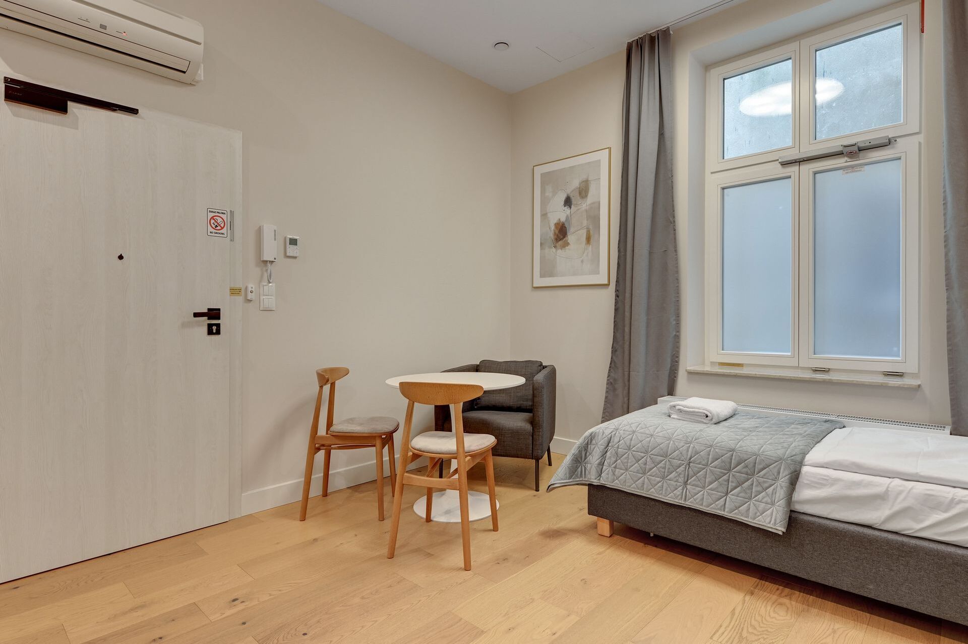 Grand Apartments