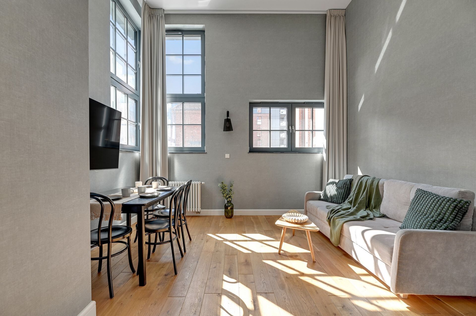 Grand Apartments
