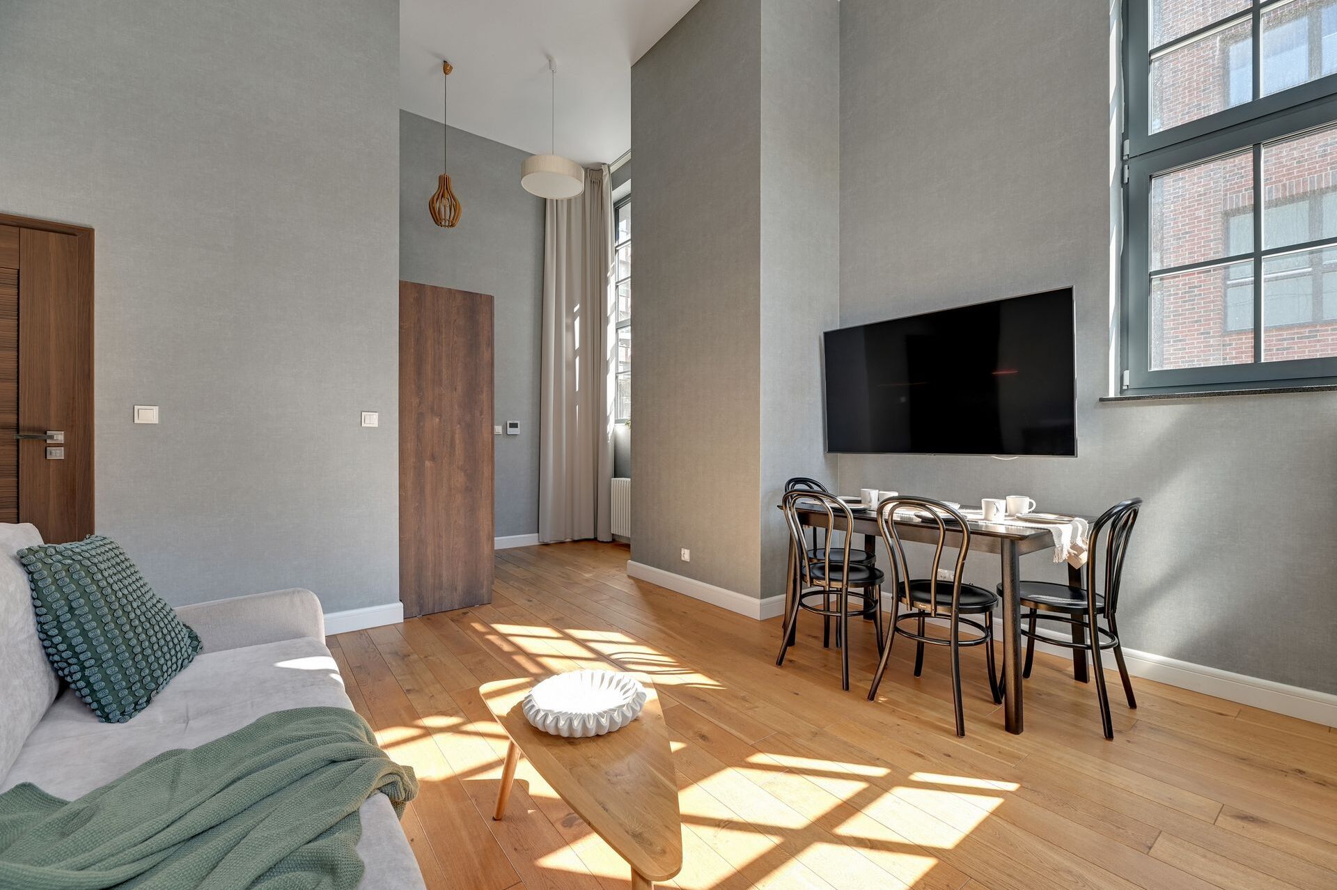 Grand Apartments