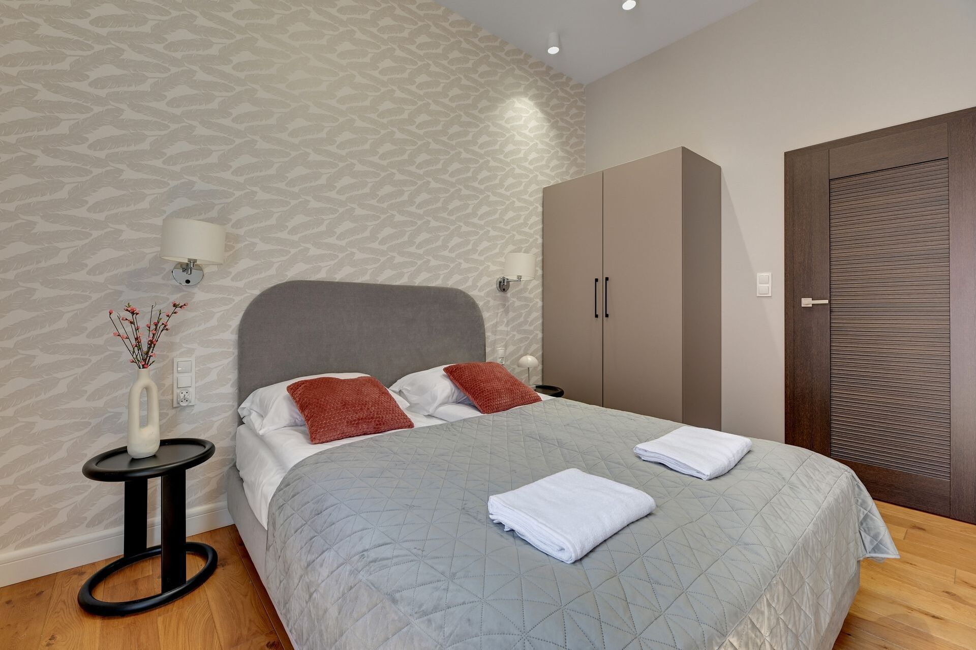 Grand Apartments