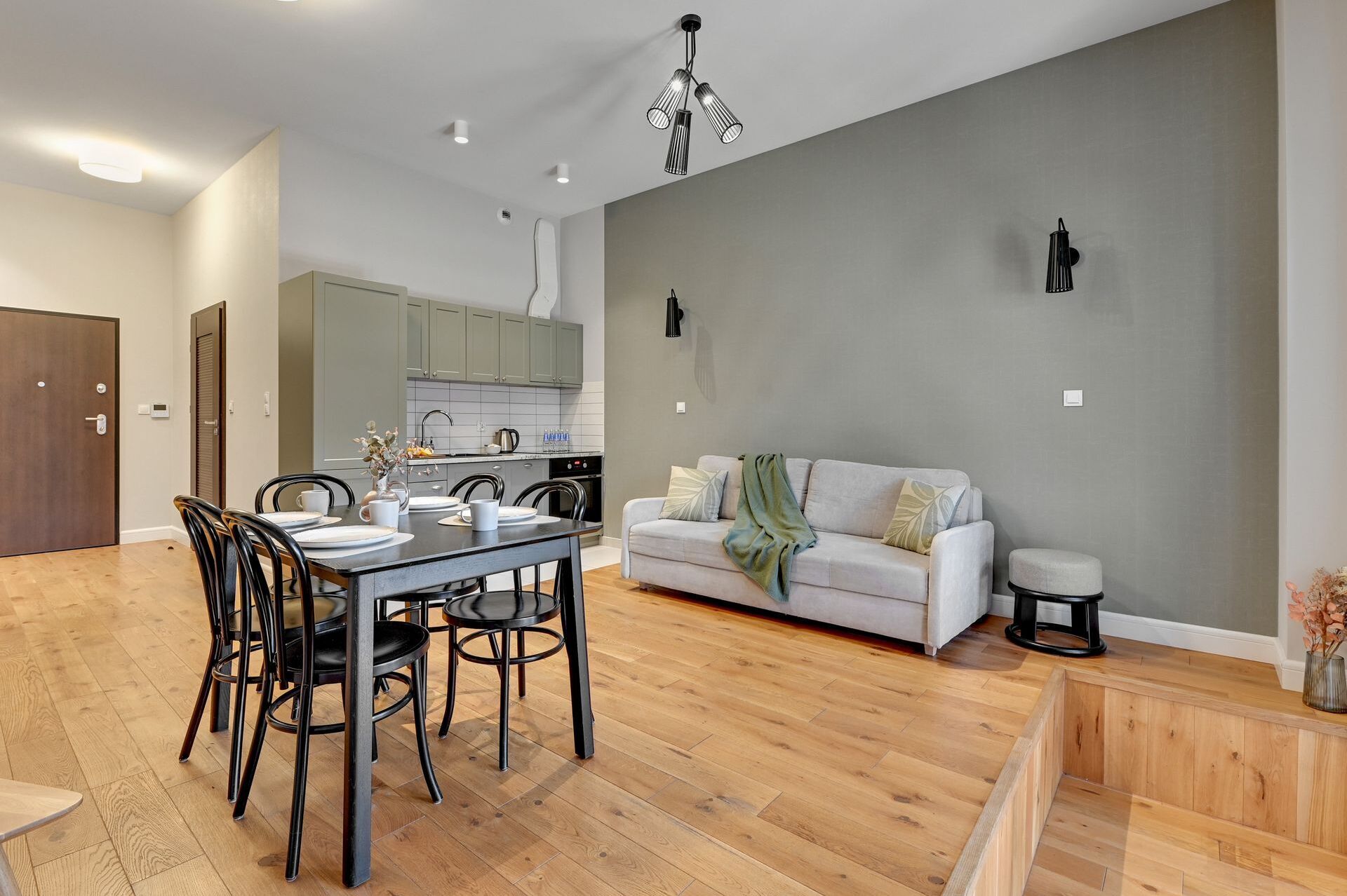 Grand Apartments