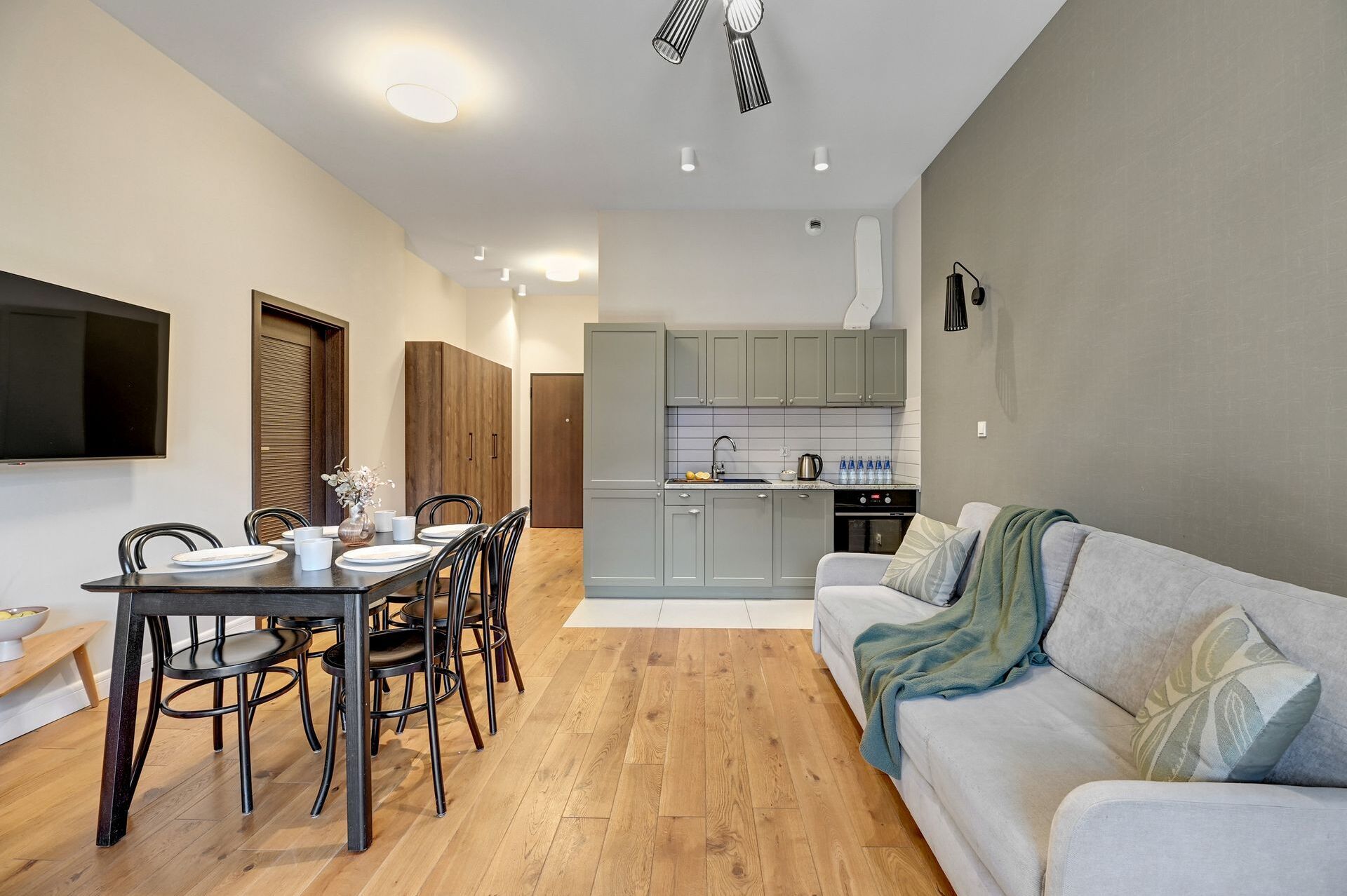 Grand Apartments