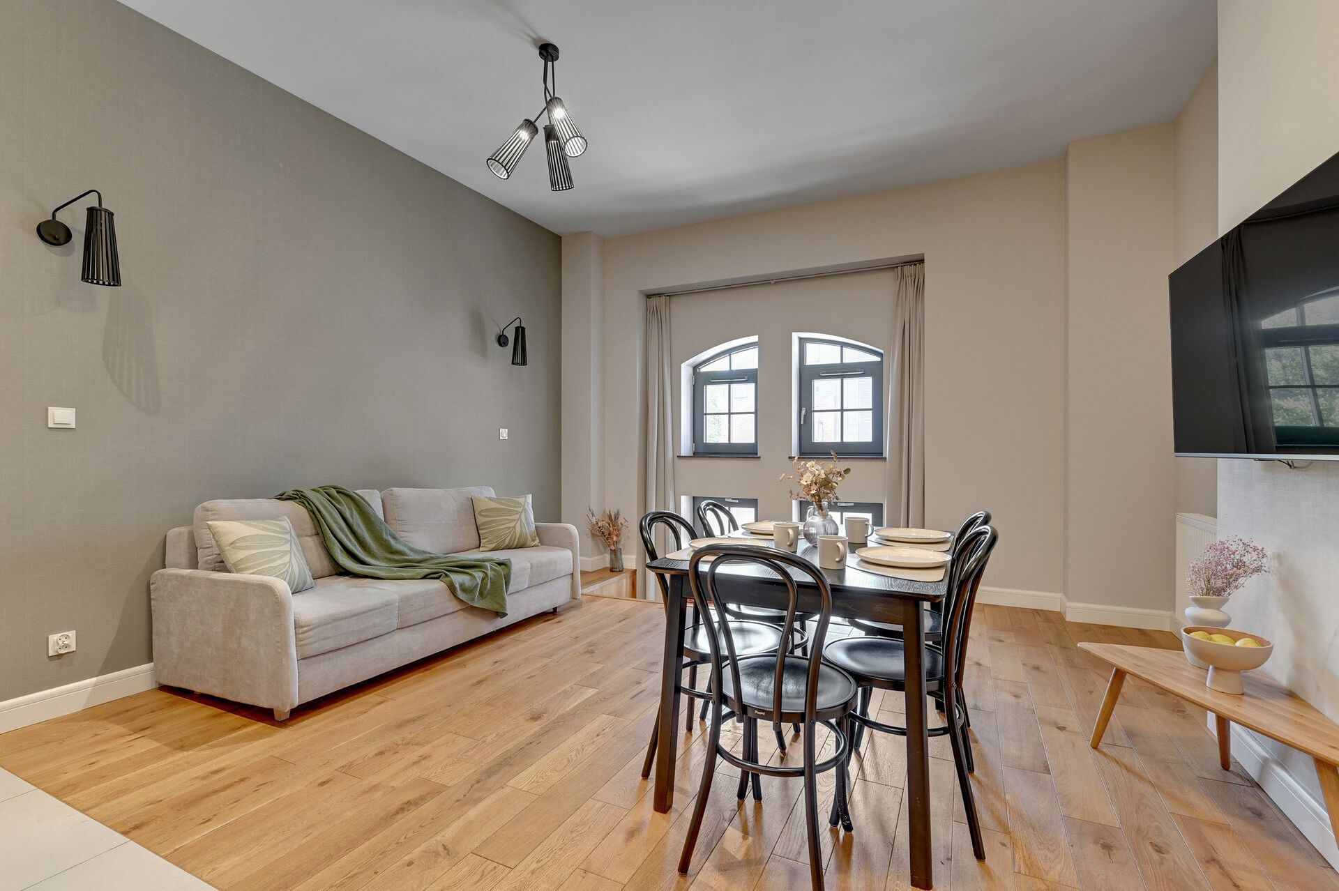 Grand Apartments