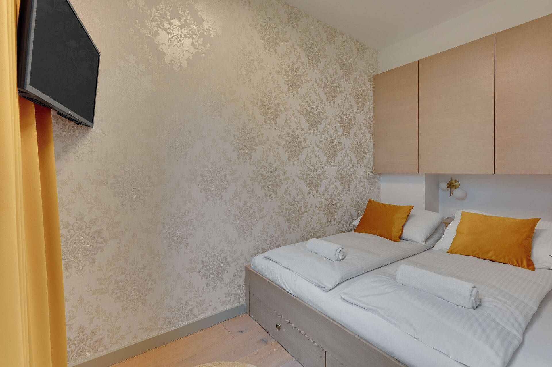 Grand Apartments