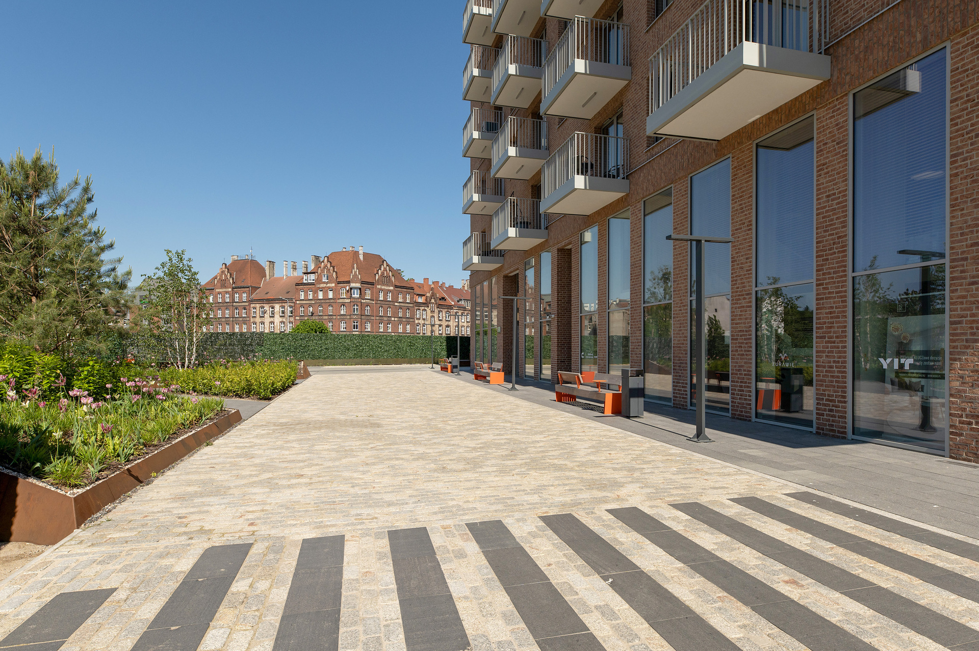 Grand Apartments