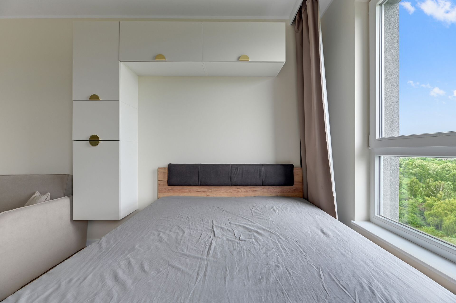 Grand Apartments