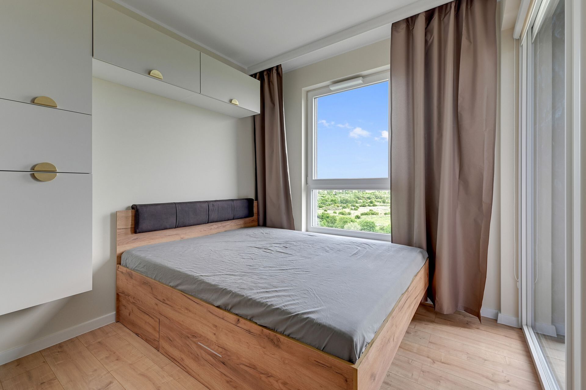 Grand Apartments