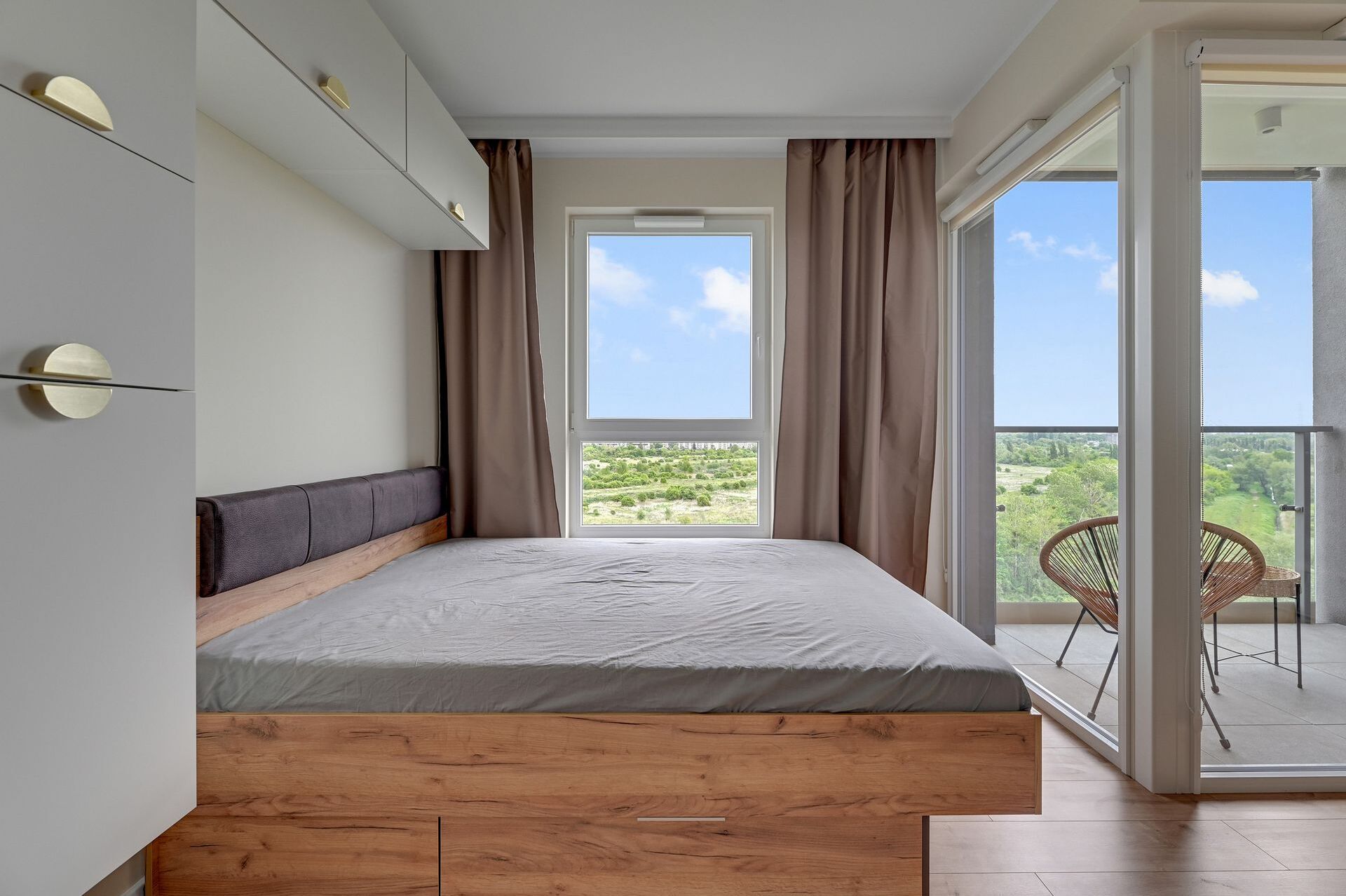 Grand Apartments