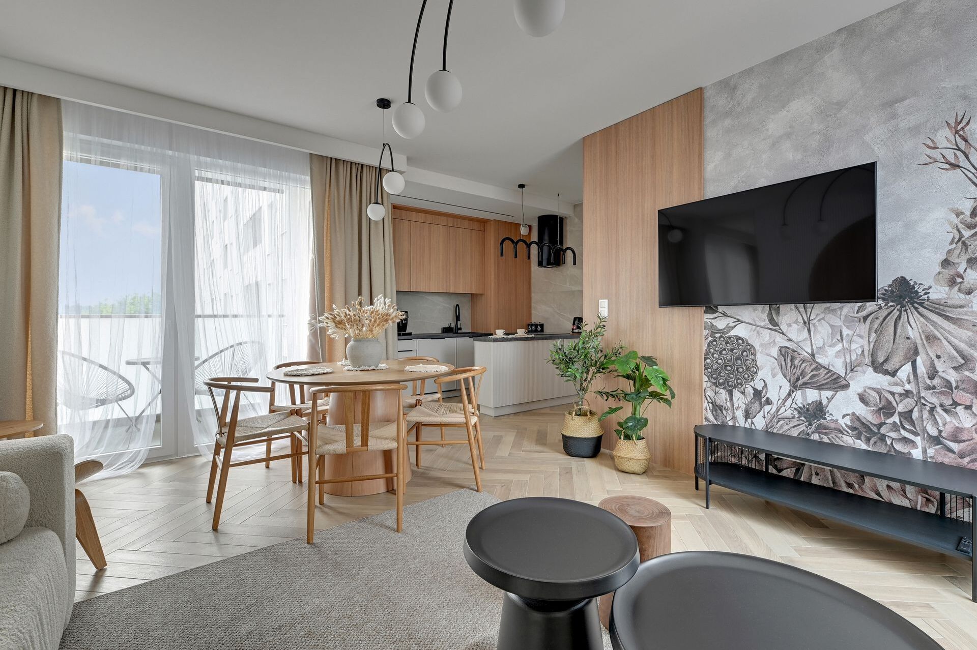 Grand Apartments