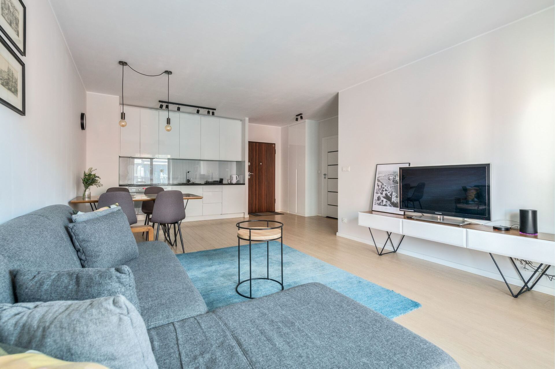 Grand Apartments