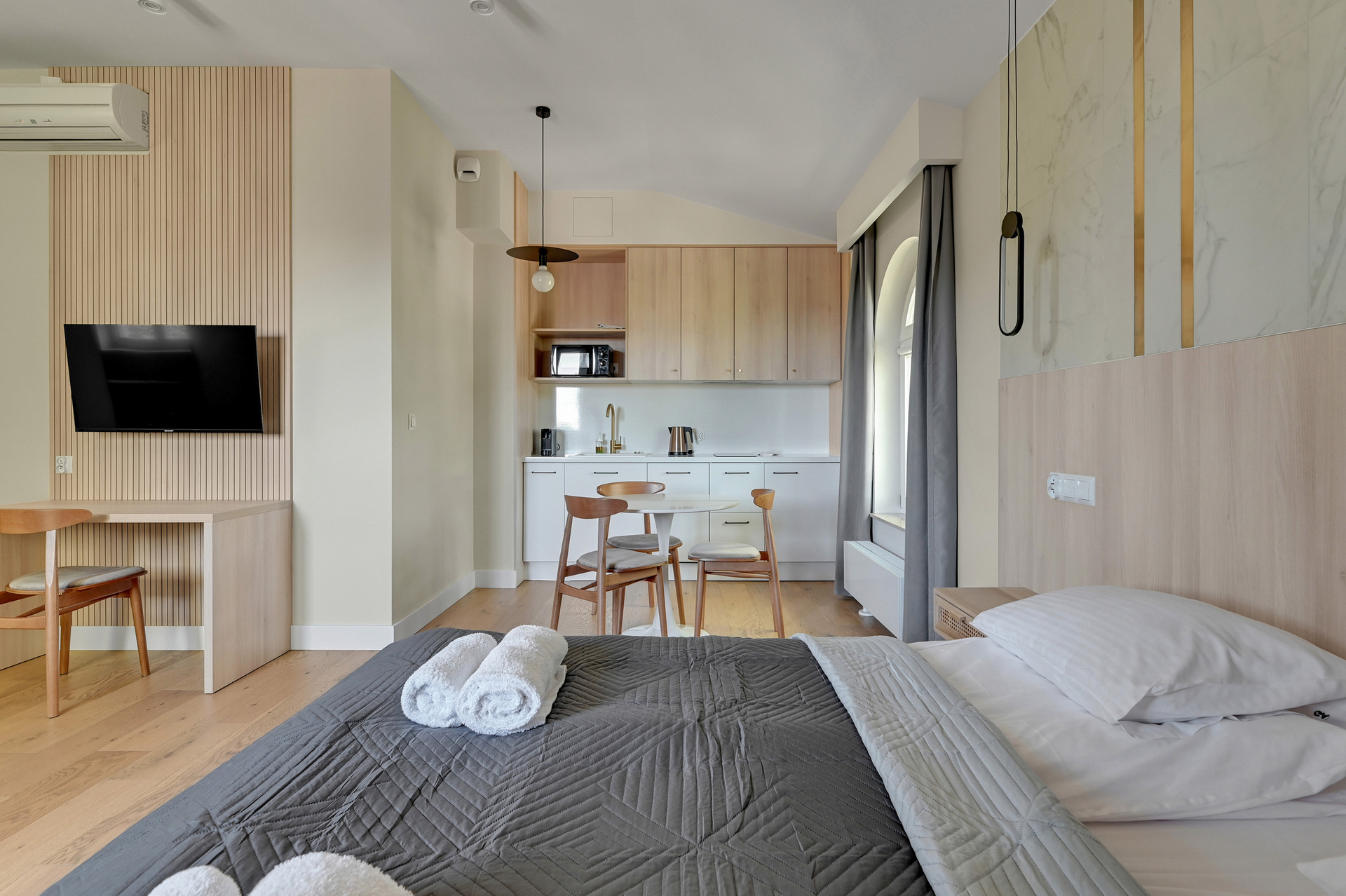 Grand Apartments