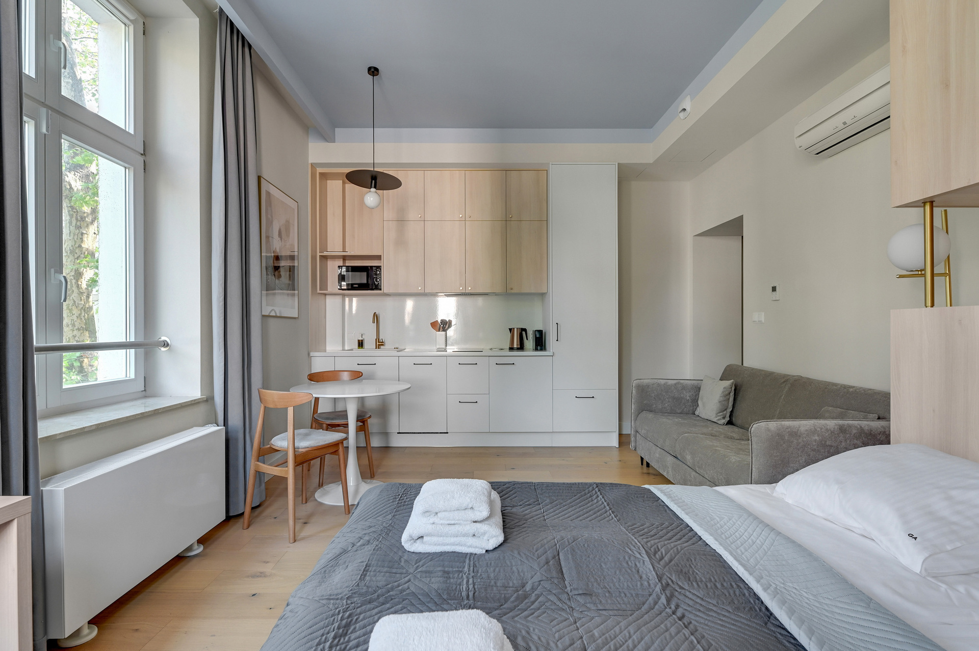 Grand Apartments