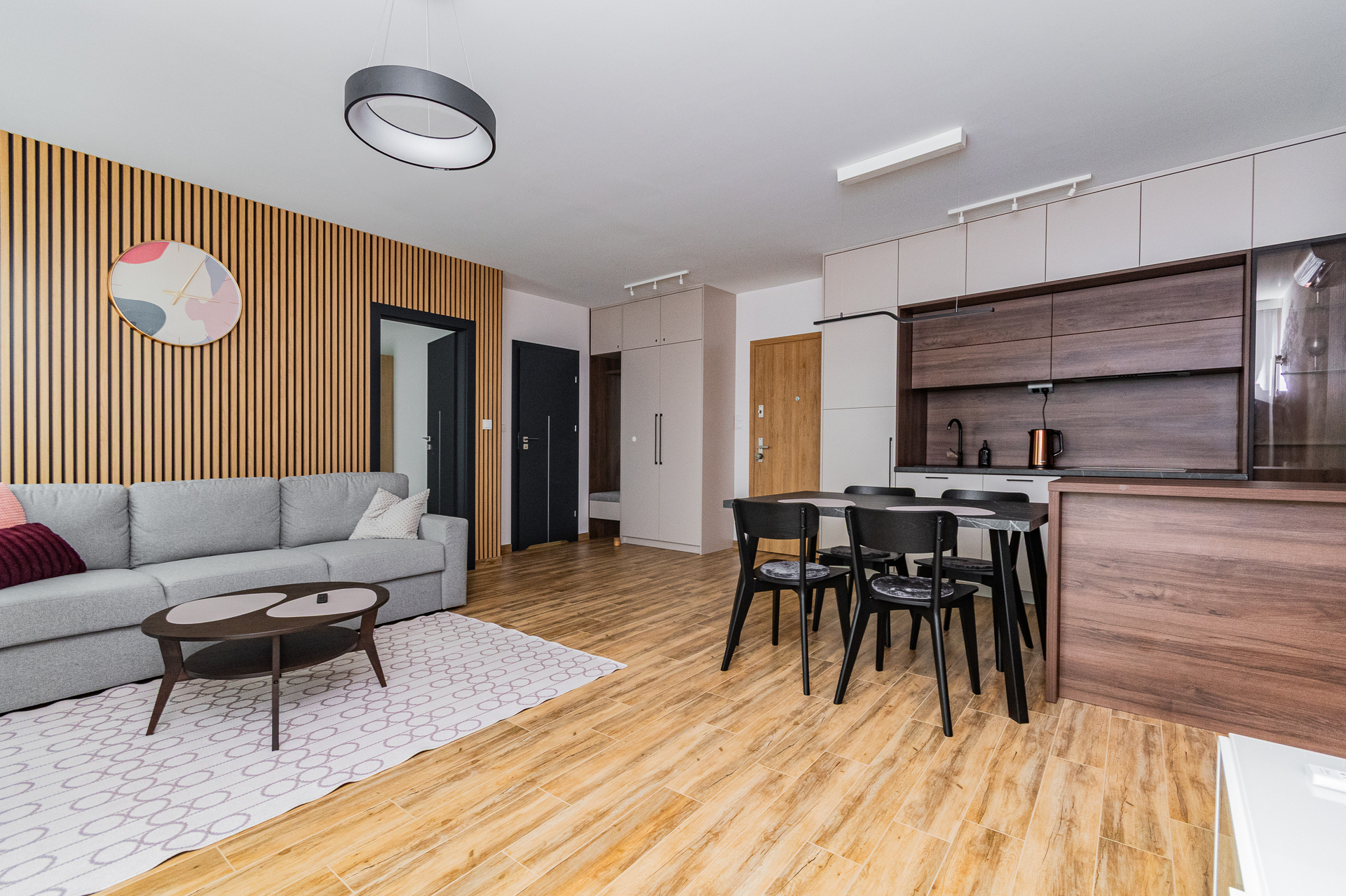 Grand Apartments