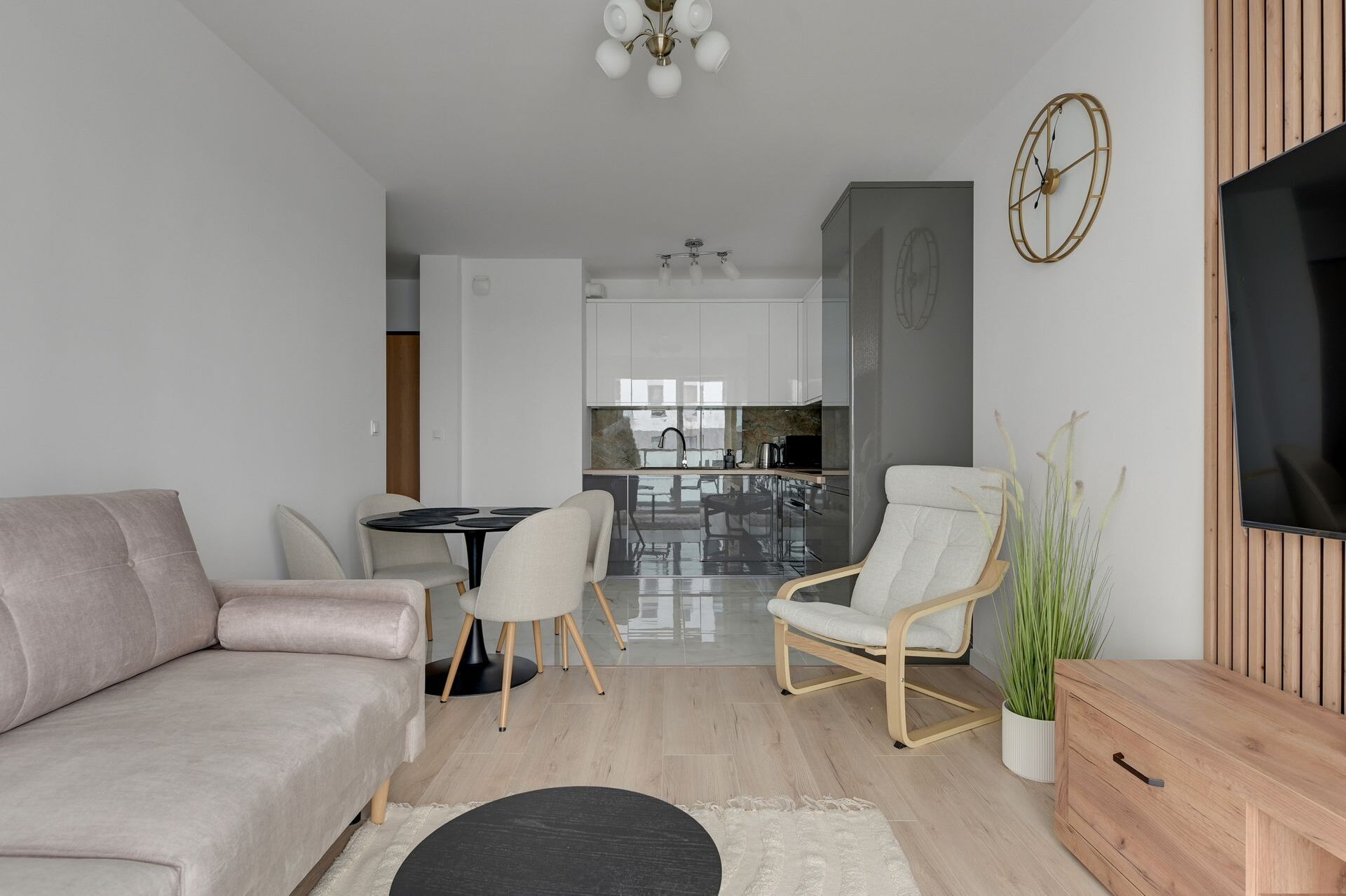 Grand Apartments