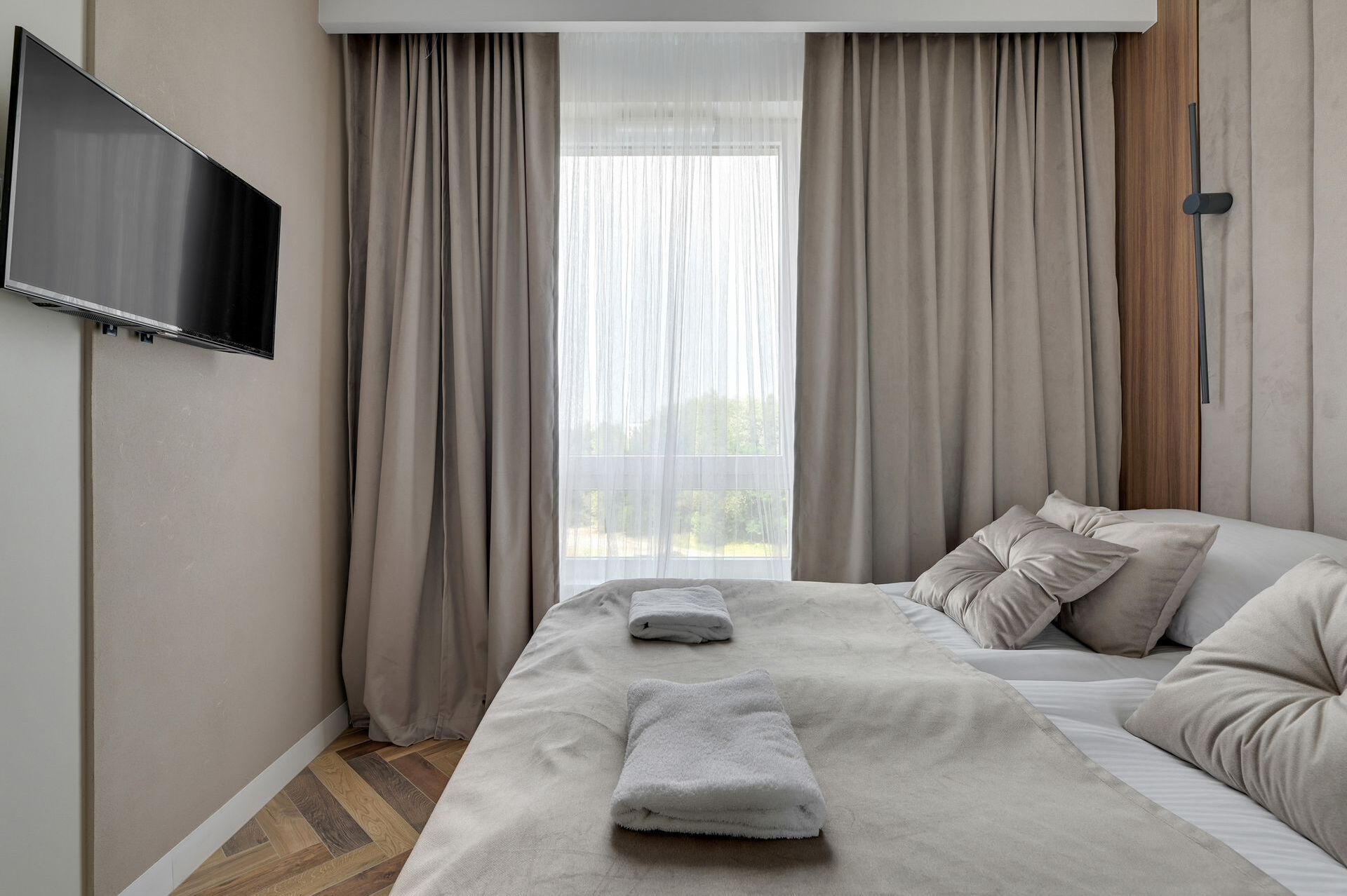 Grand Apartments