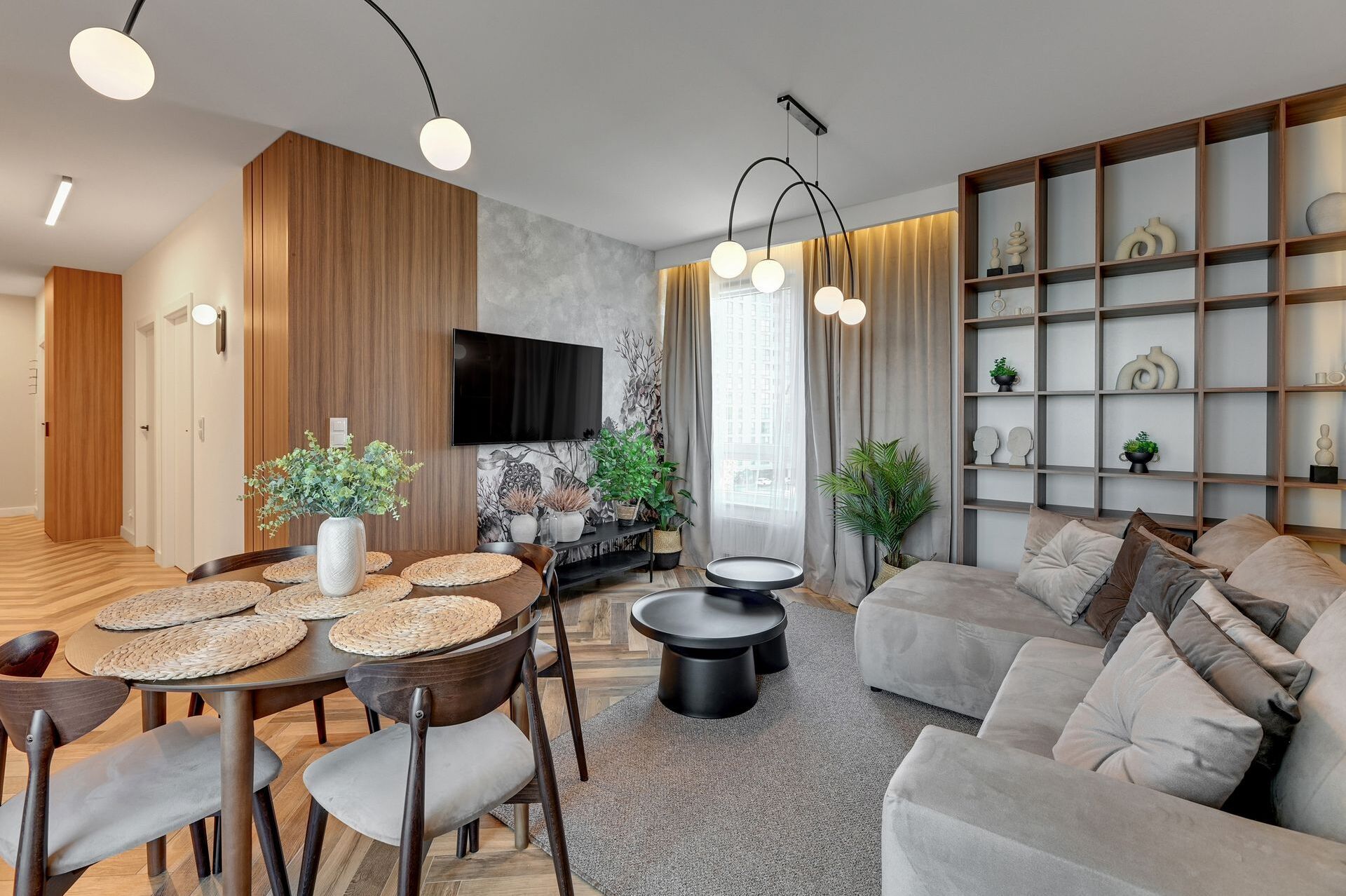 Grand Apartments