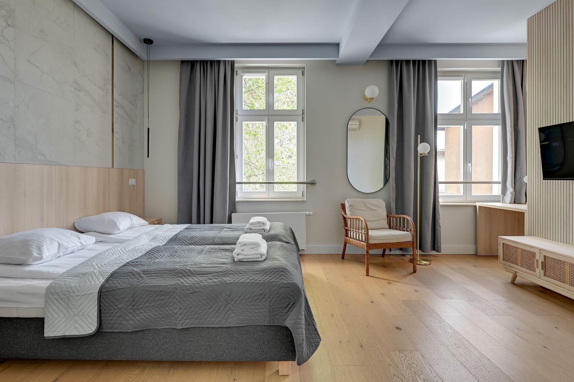 Grand Apartments