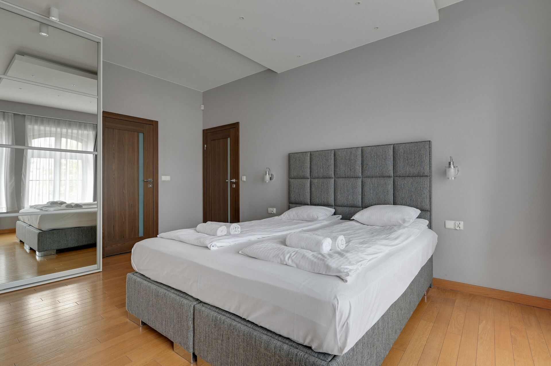 Grand Apartments