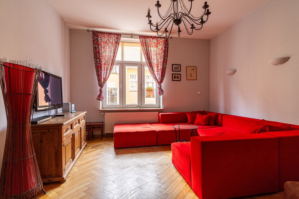 Grand Apartments