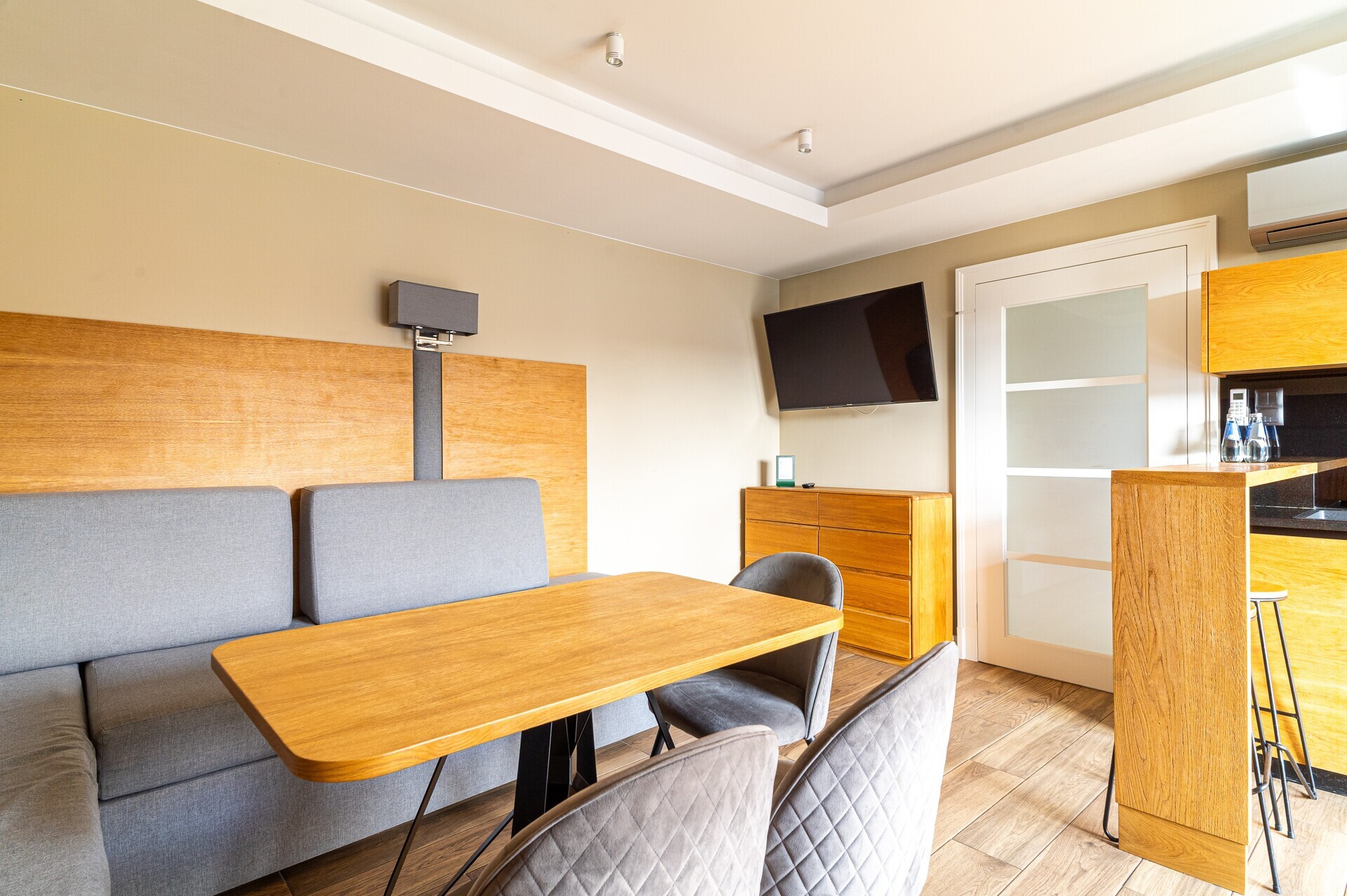Grand Apartments