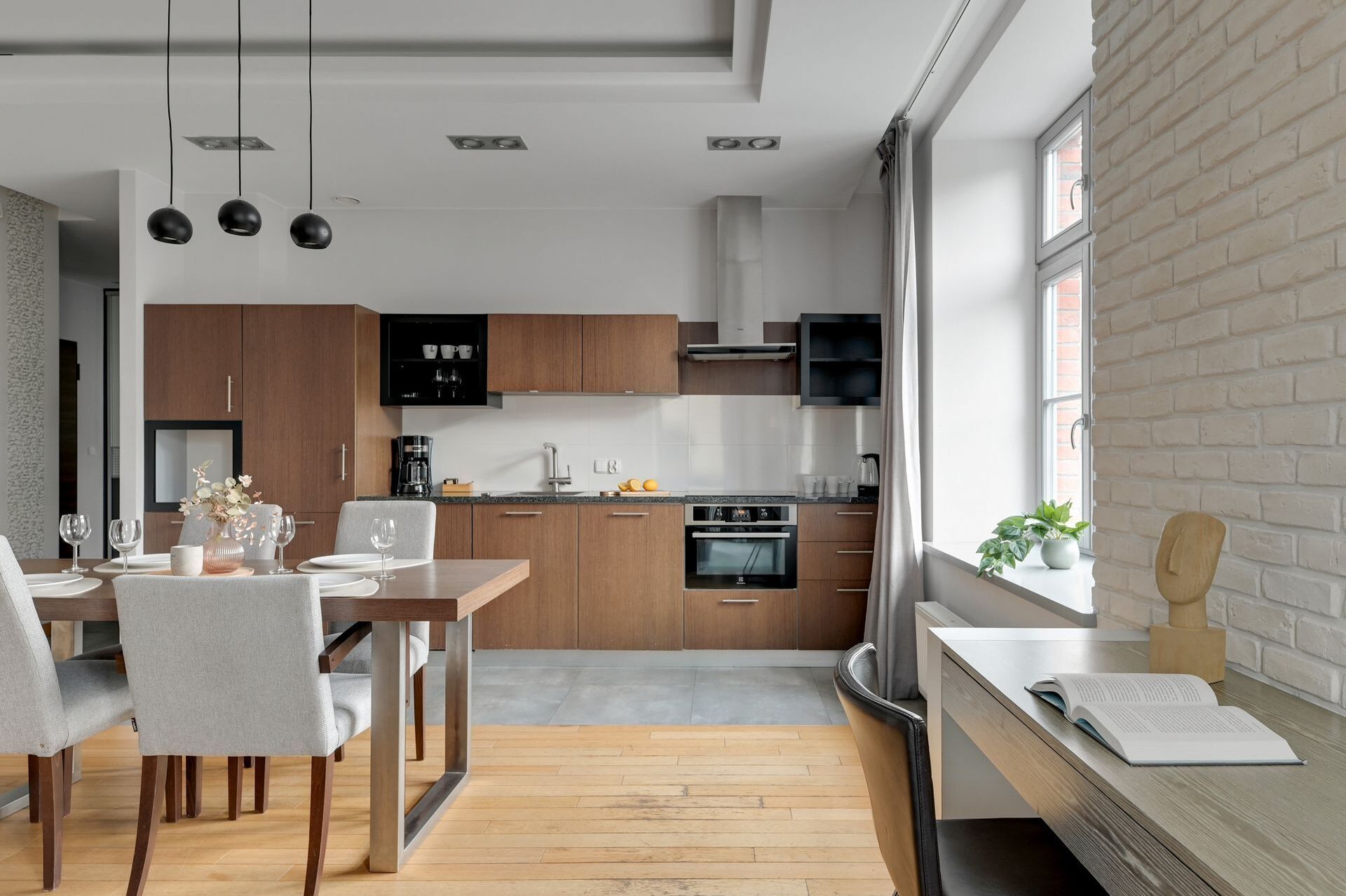 Grand Apartments