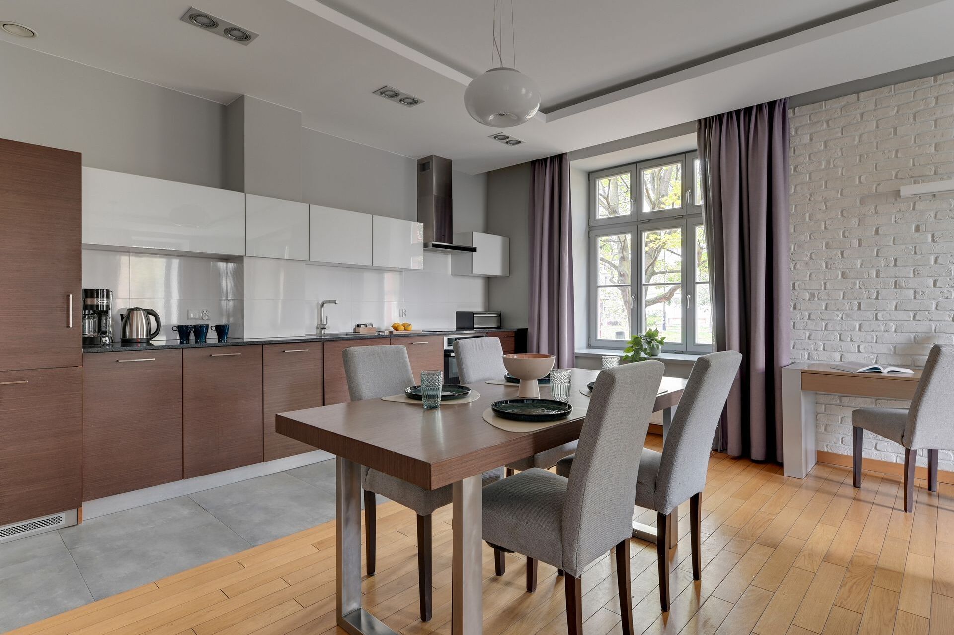 Grand Apartments