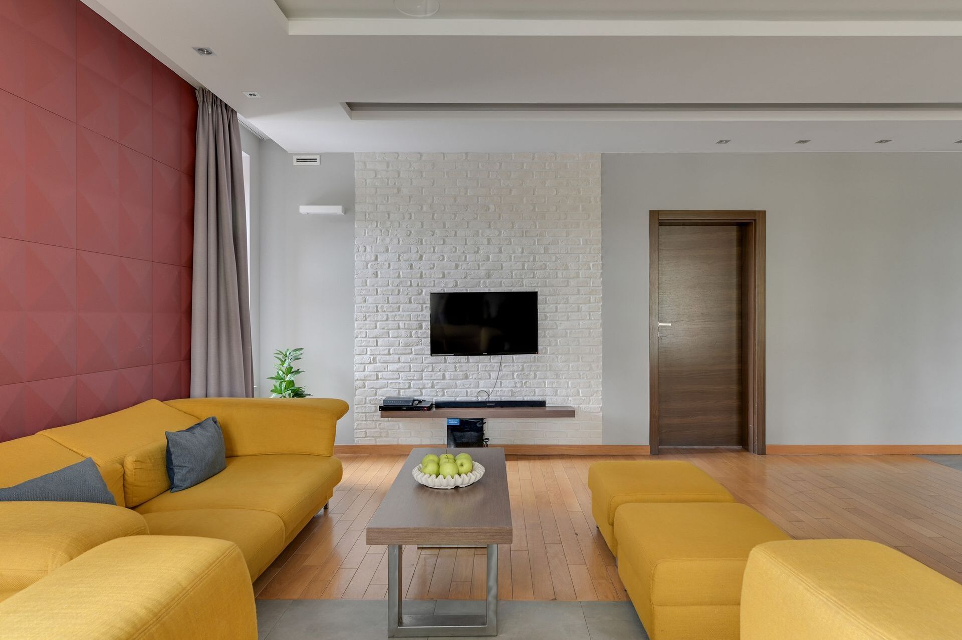 Grand Apartments