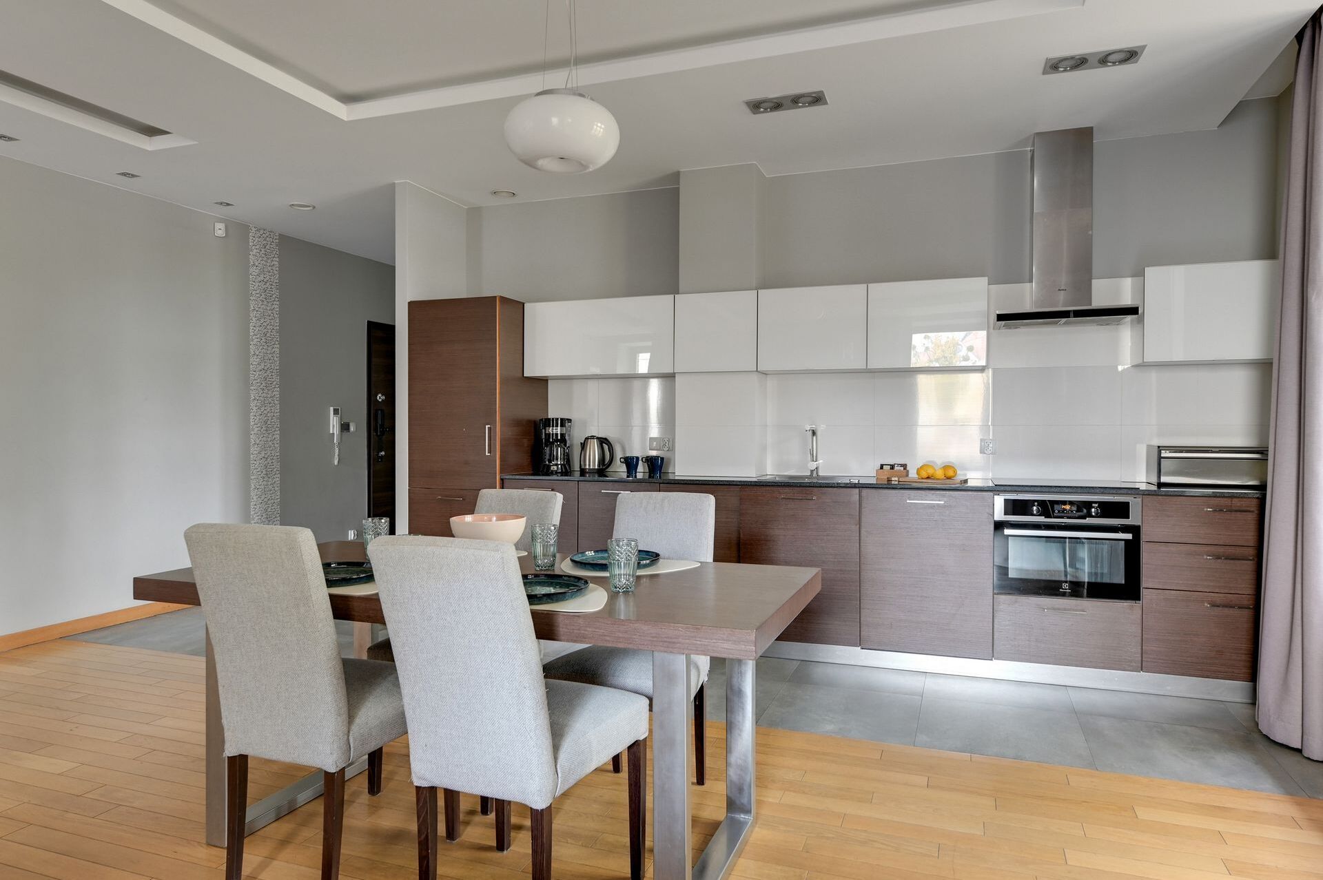 Grand Apartments