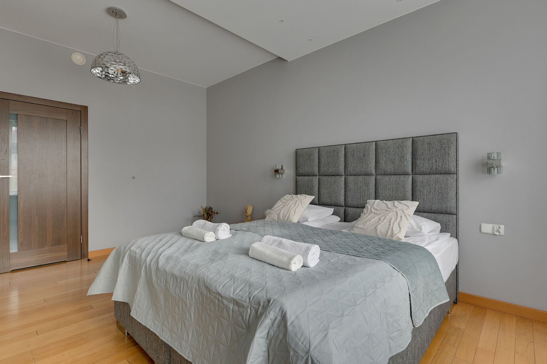 Grand Apartments