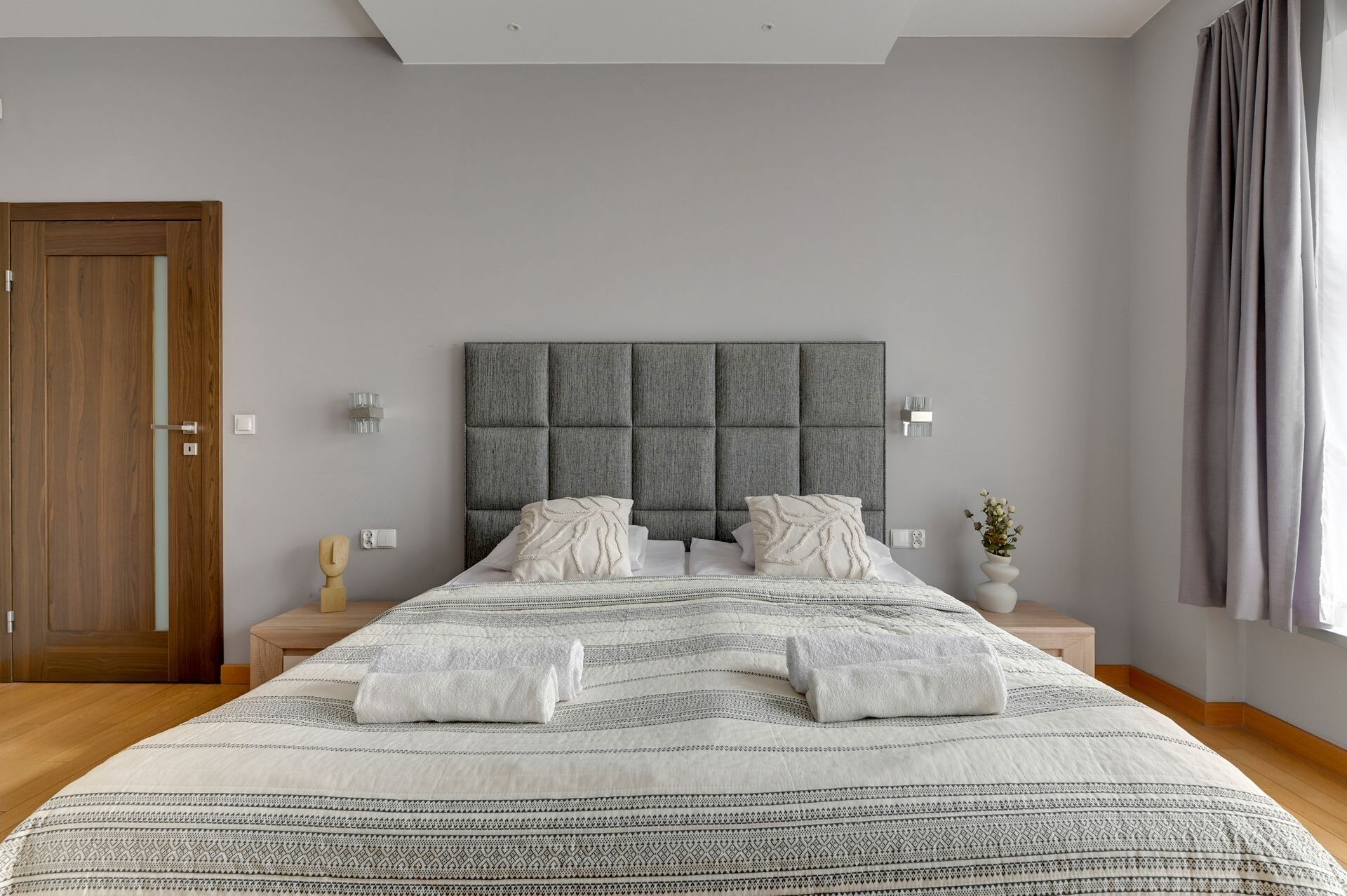 Grand Apartments