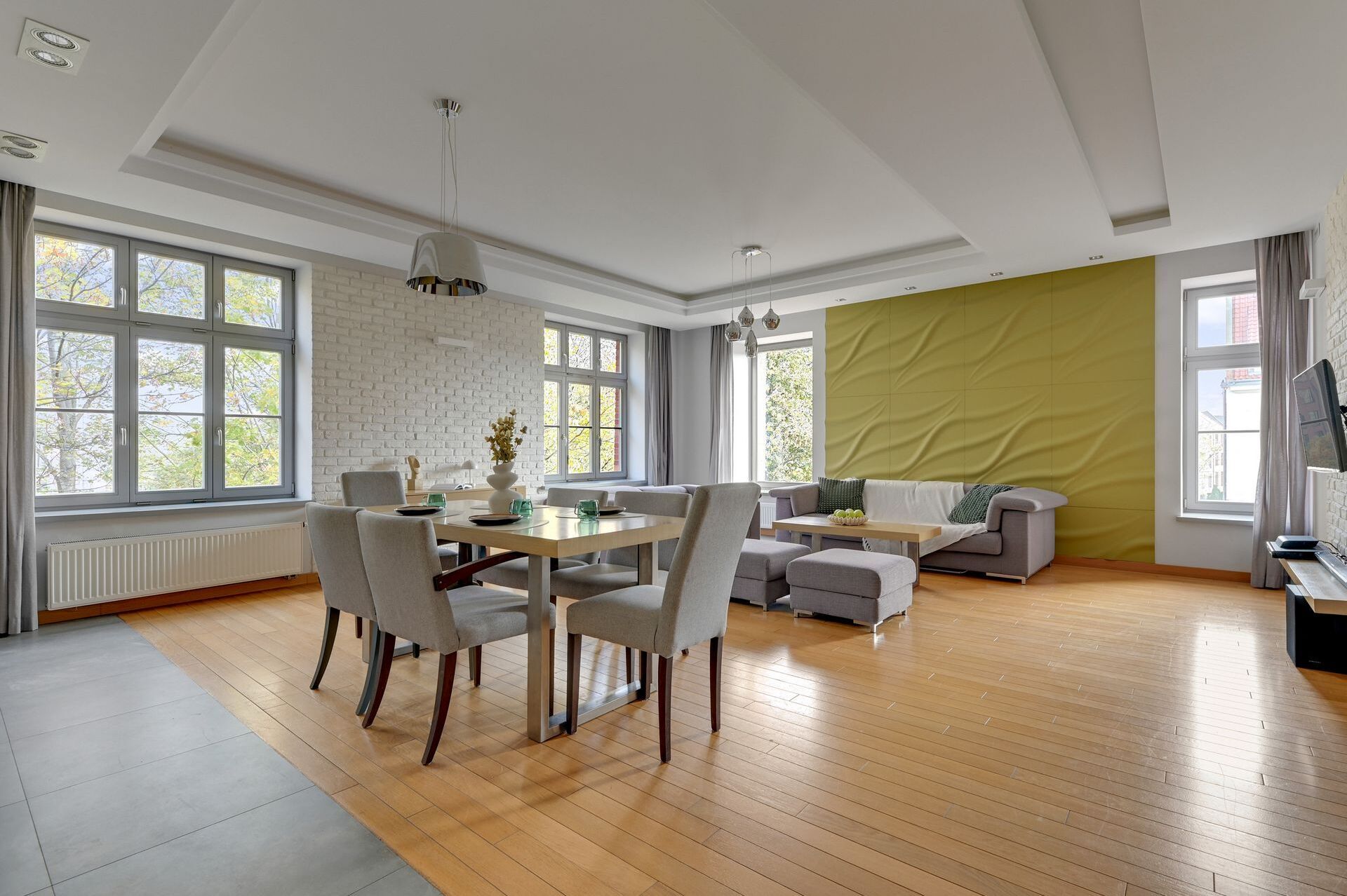Grand Apartments