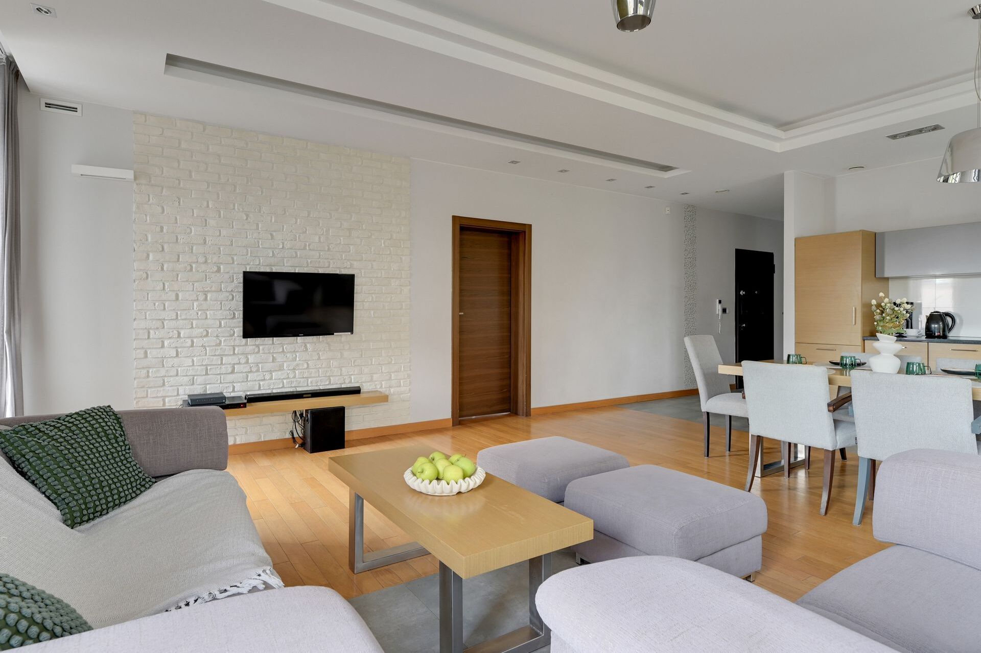 Grand Apartments