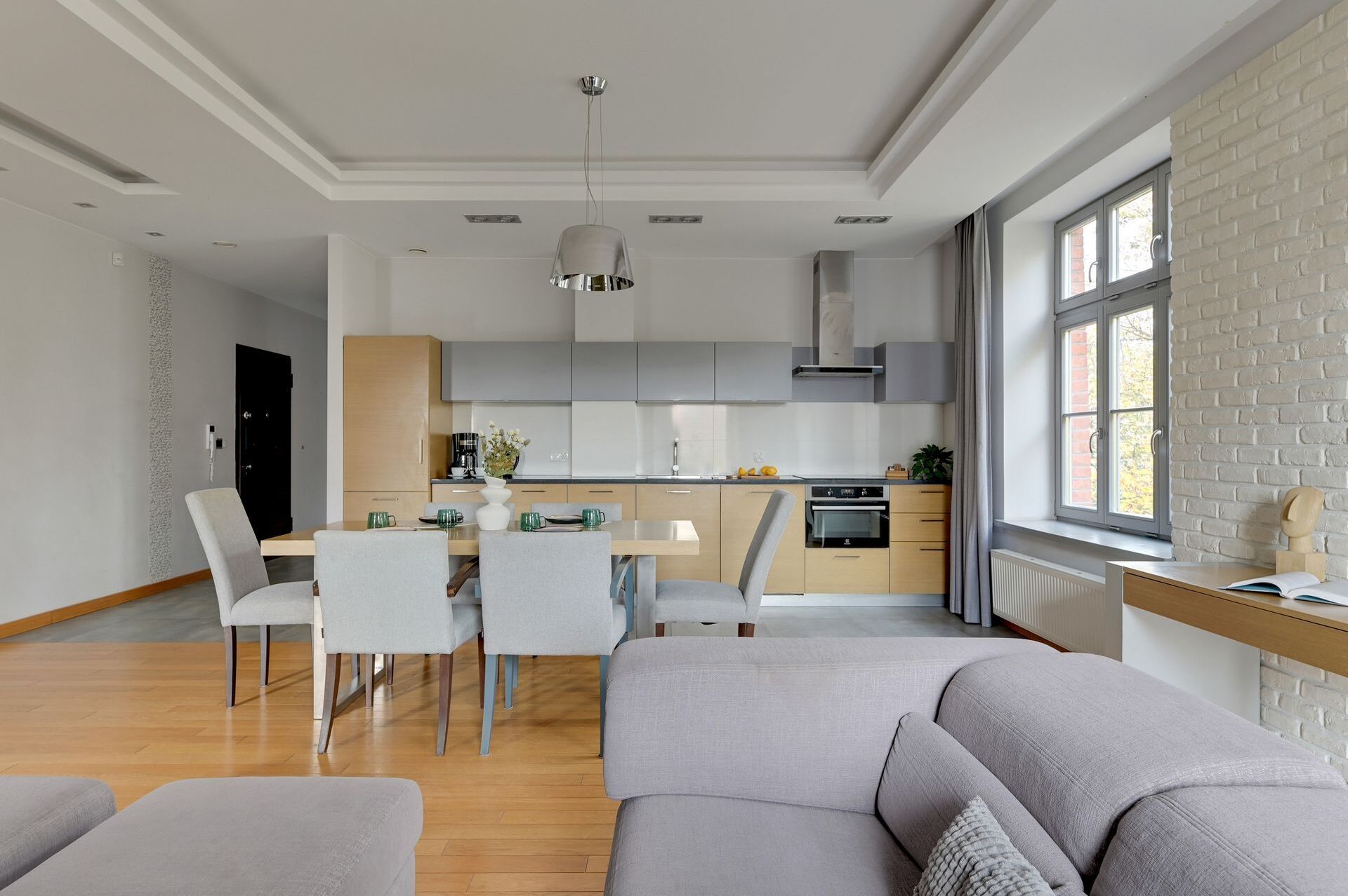 Grand Apartments
