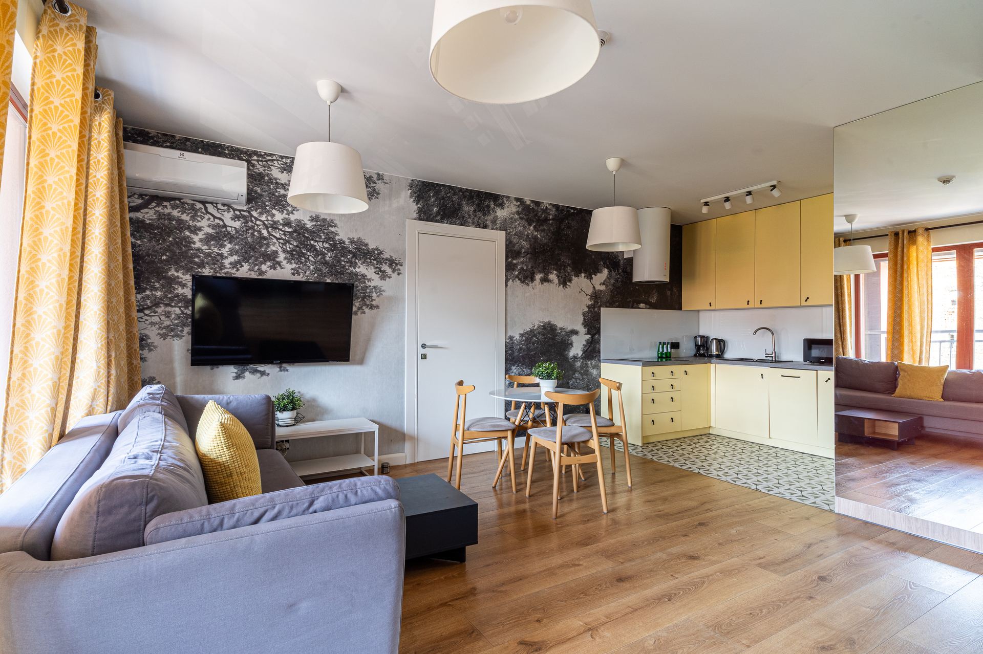Grand Apartments