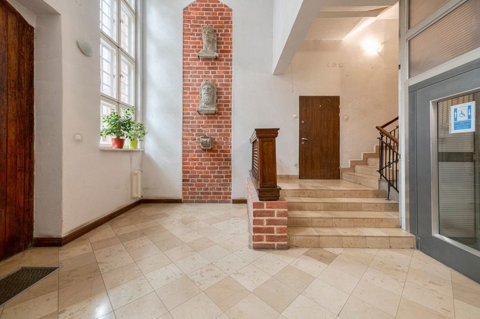 Grand Apartments