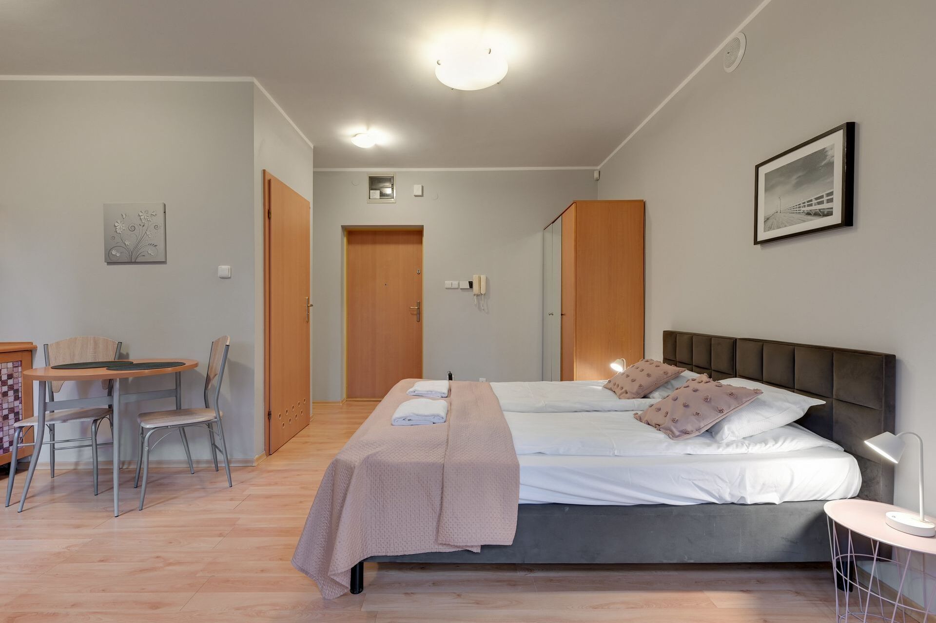 Grand Apartments