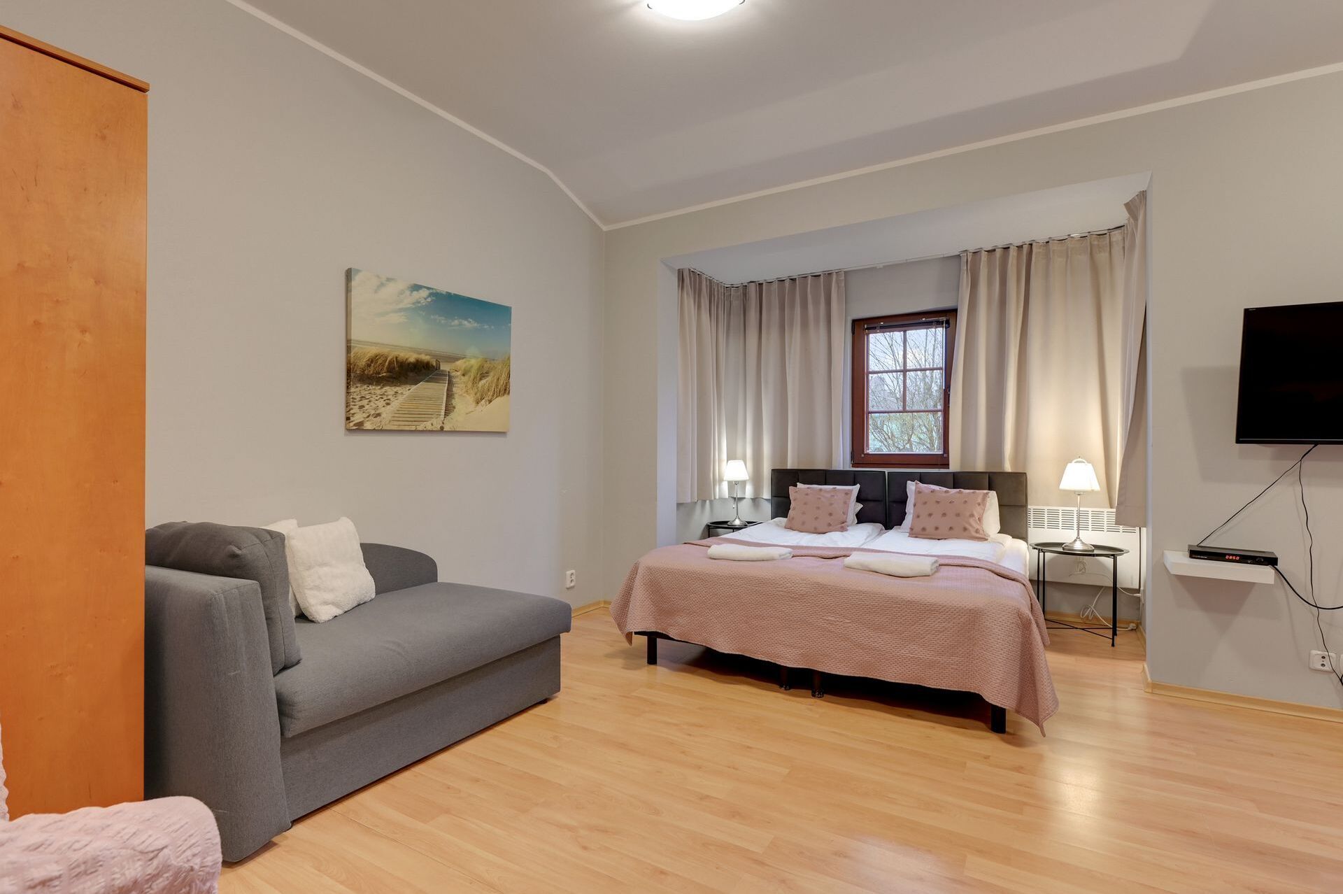 Grand Apartments