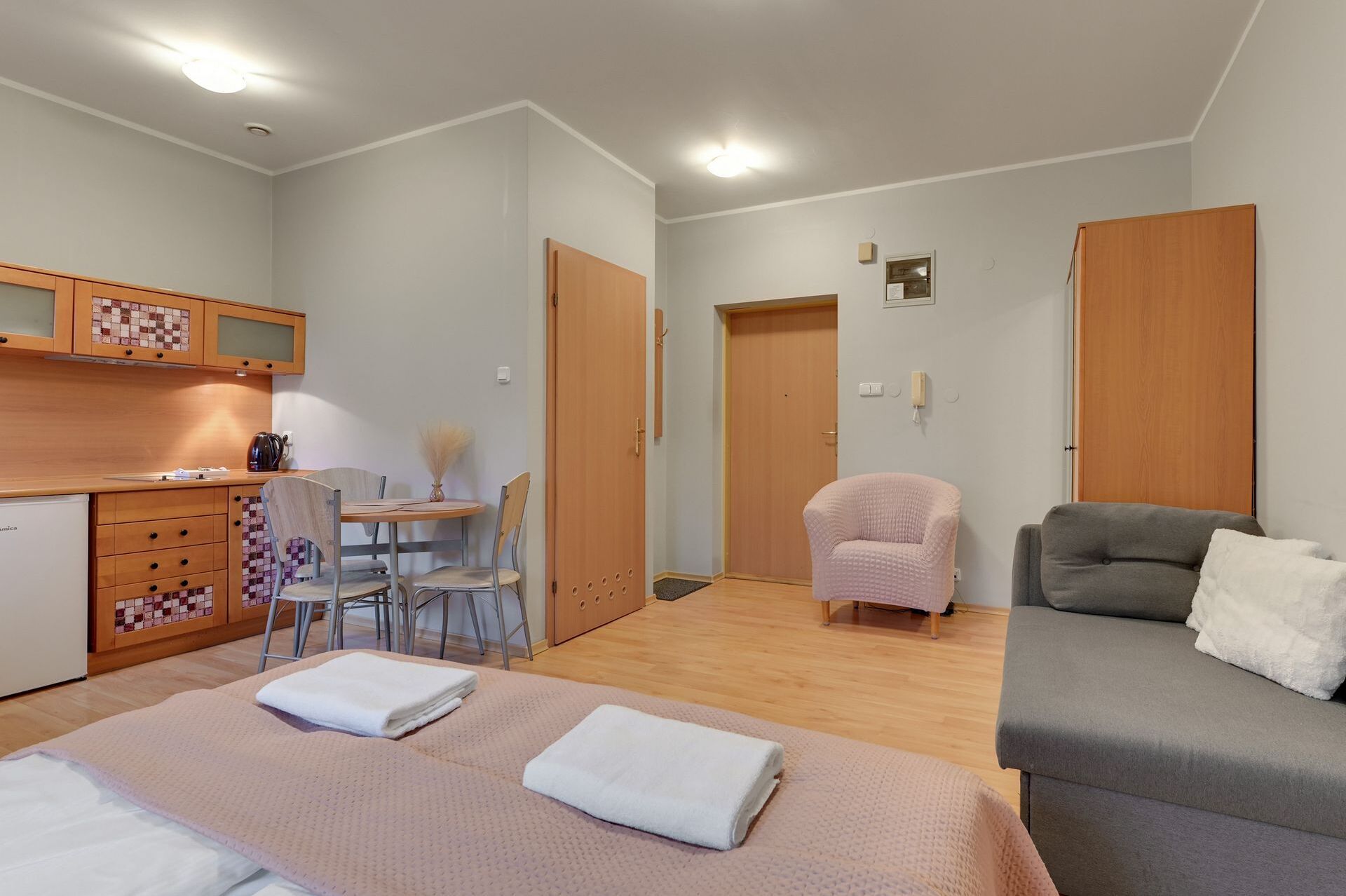 Grand Apartments
