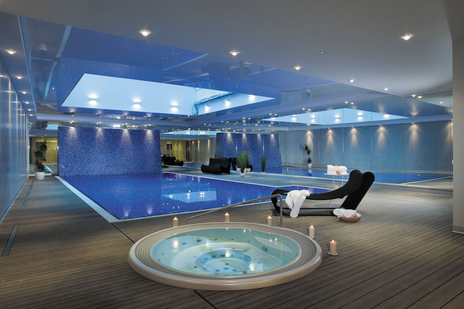 Grand Apartments