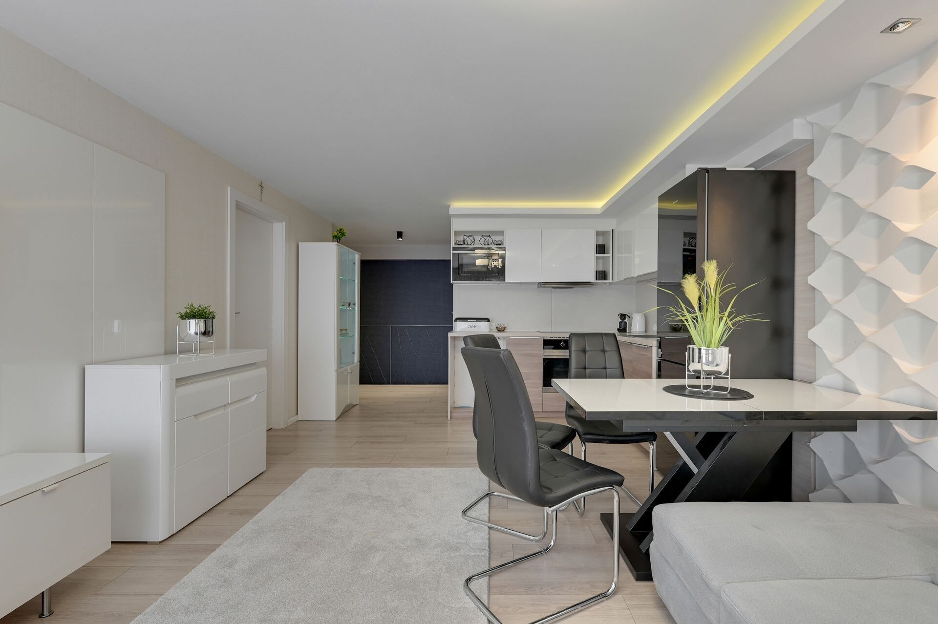 Grand Apartments
