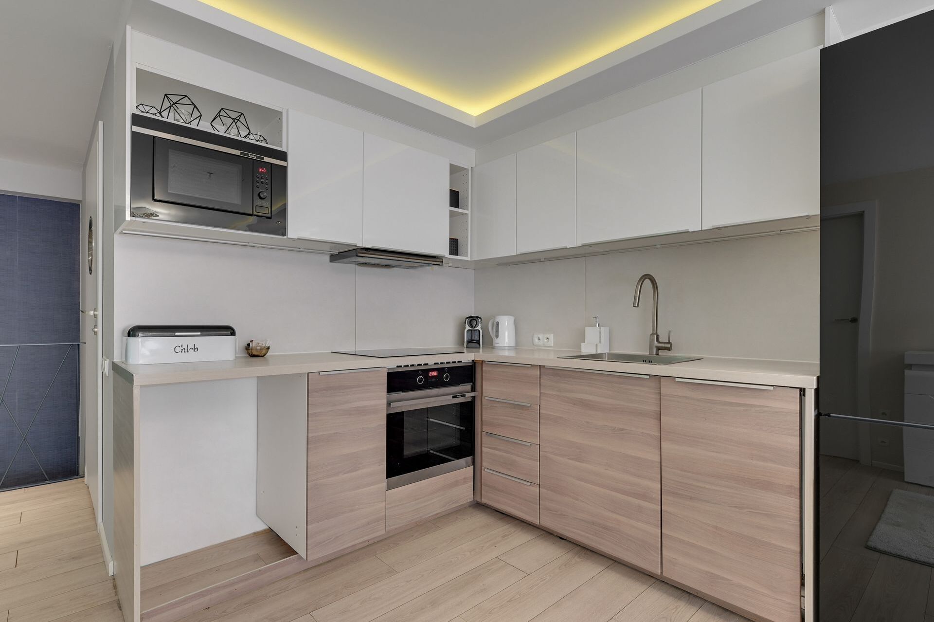Grand Apartments