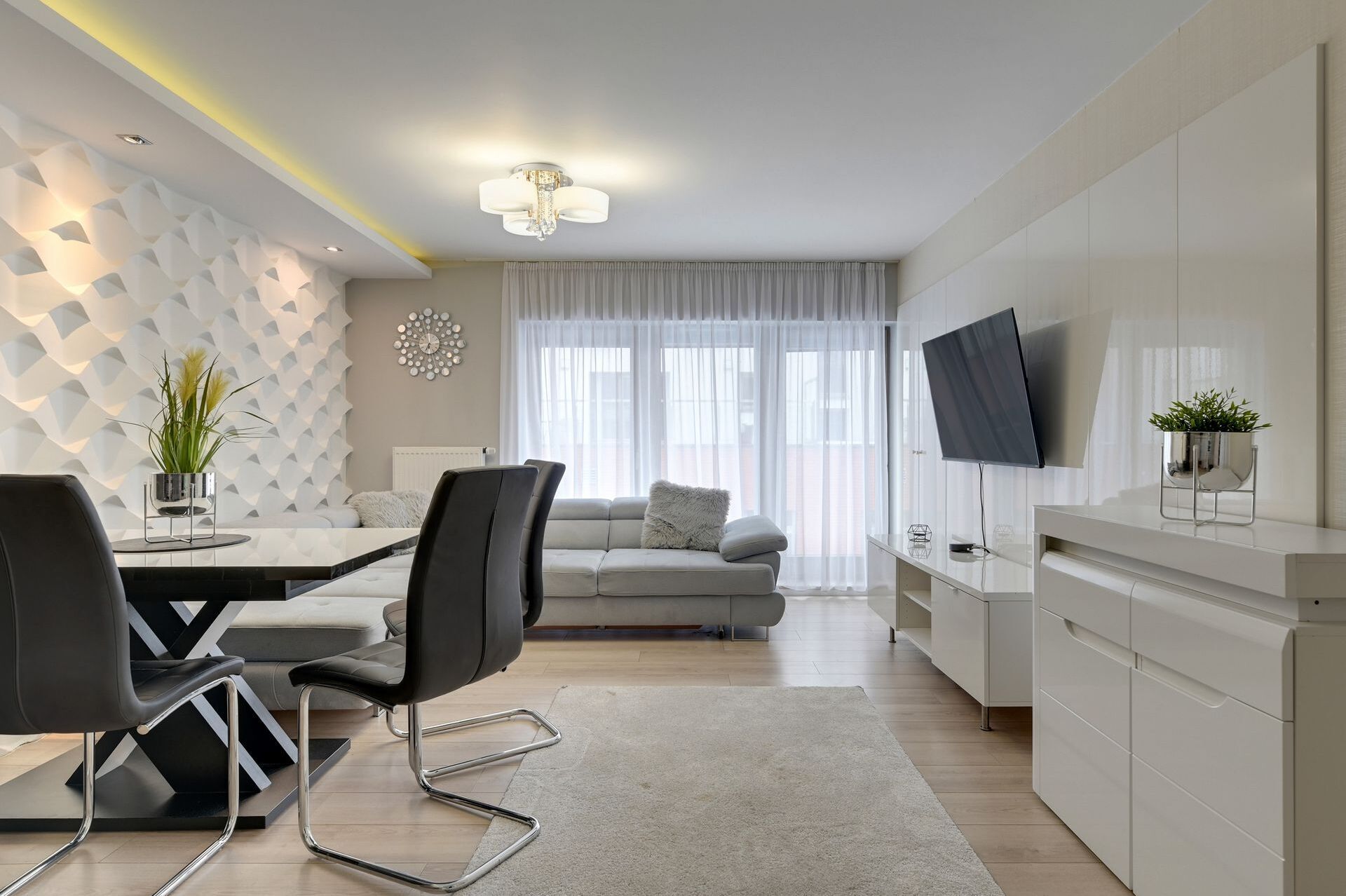 Grand Apartments