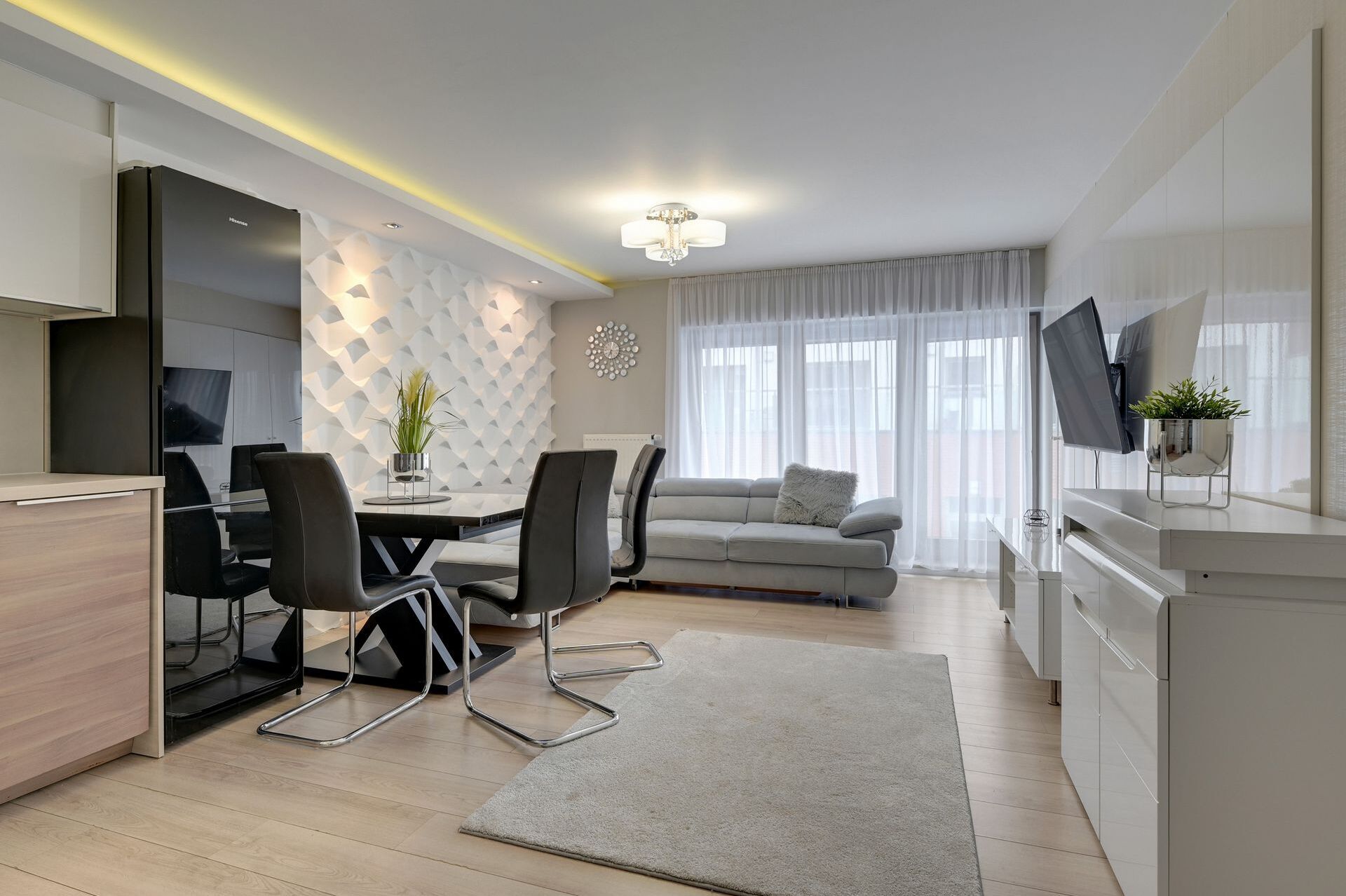 Grand Apartments